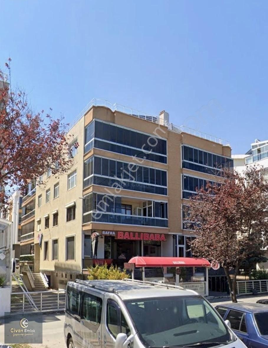 Atakum Kumsalı Ve Denizin Buluştuğu Yerde Satılık 3+1 Daire
