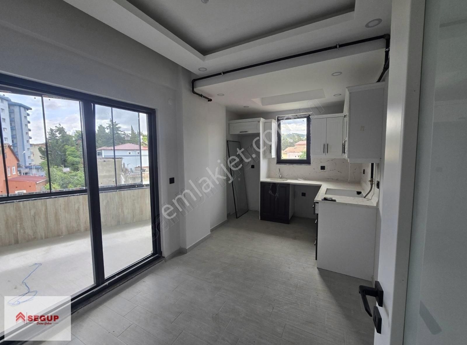 Alaçam Merkez 2+1 Sıfır Daire Denize Yakın Merkezi Yer