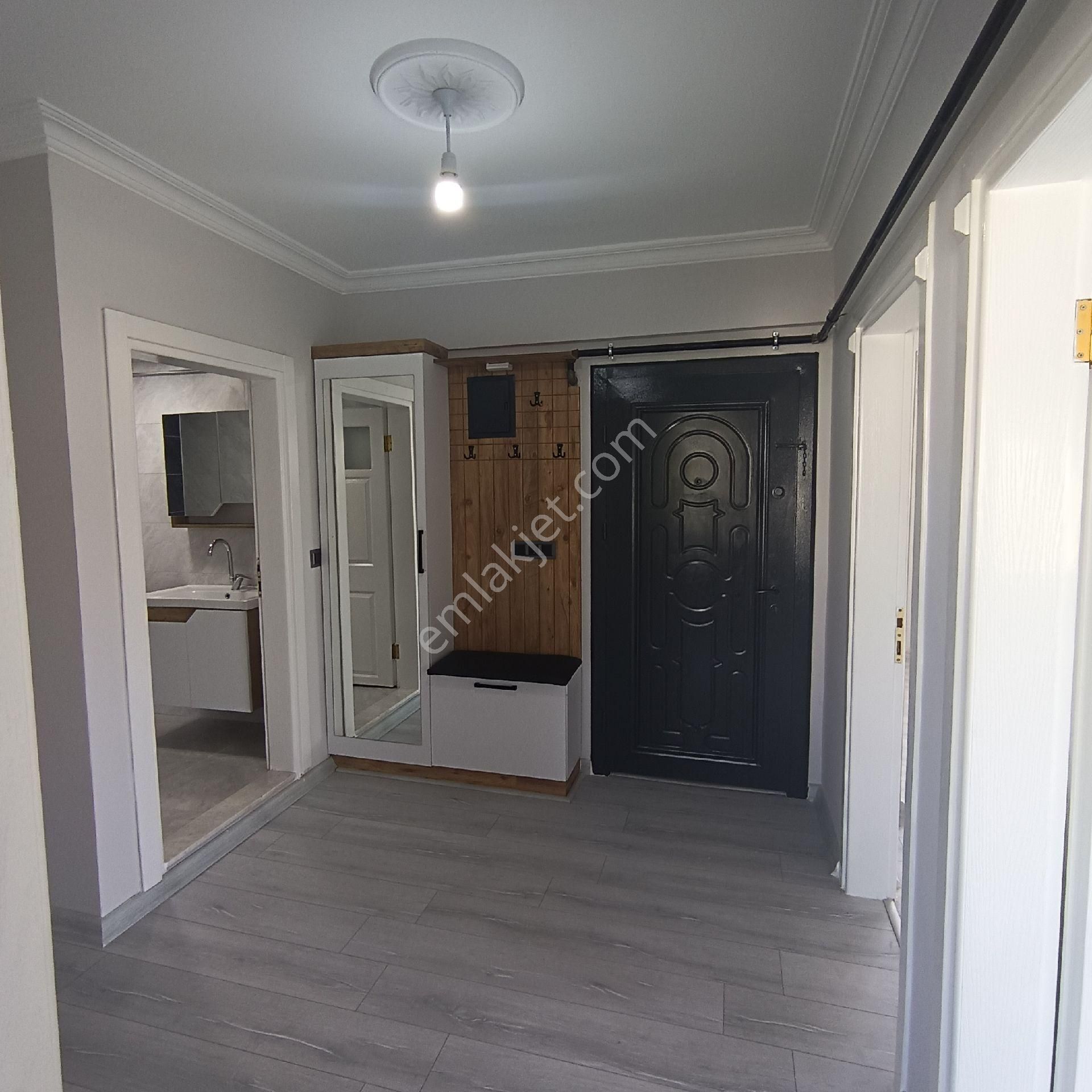 Torbalı Metropolis Cadde Üzerinde Tek Daire Üzeri Ara Daire Satılık 3+1 - Görsel 7