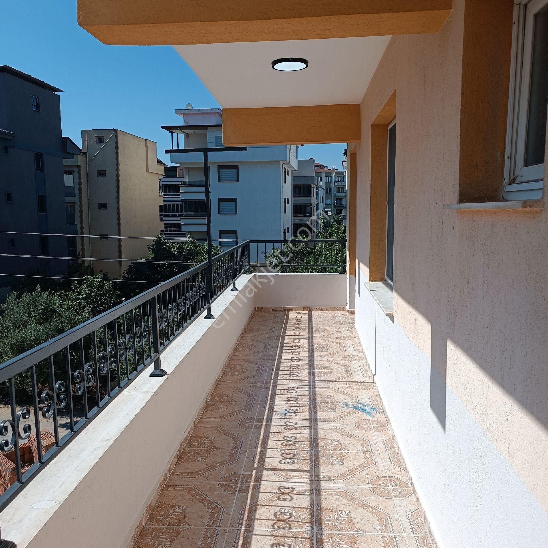 Torbalı Metropolis Cadde Üzerinde Tek Daire Üzeri Ara Daire Satılık 3+1 - Görsel 22