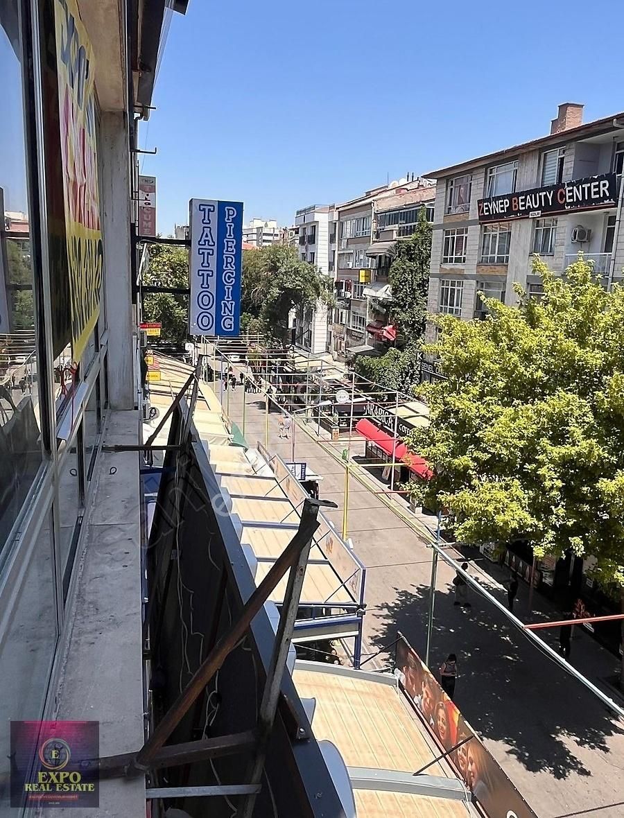Kızılay Konur'da, Seğmenler Vergi Dairesi Yanı, 1+1, Ön Cephe,