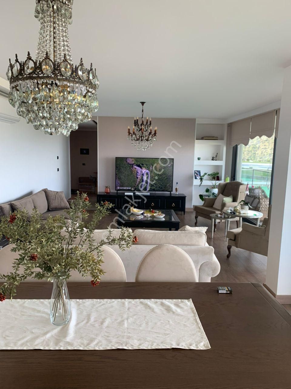 Narlıdere’de Full Deniz Manzaralı 4+1 Özel Ve Konforlu Daire