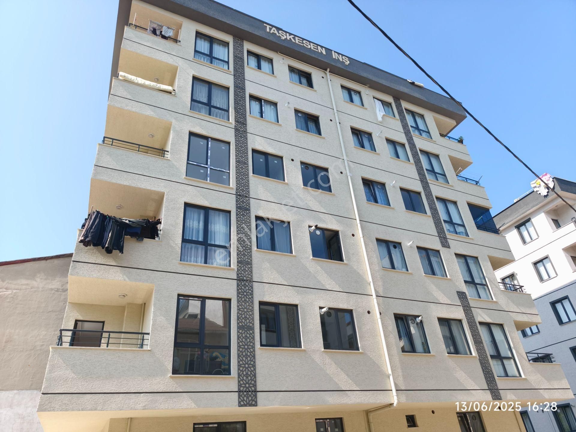 Acilen Sultanbeyli Necipfazıl Mah.satılık 120.m Sıfır Ters Düblex