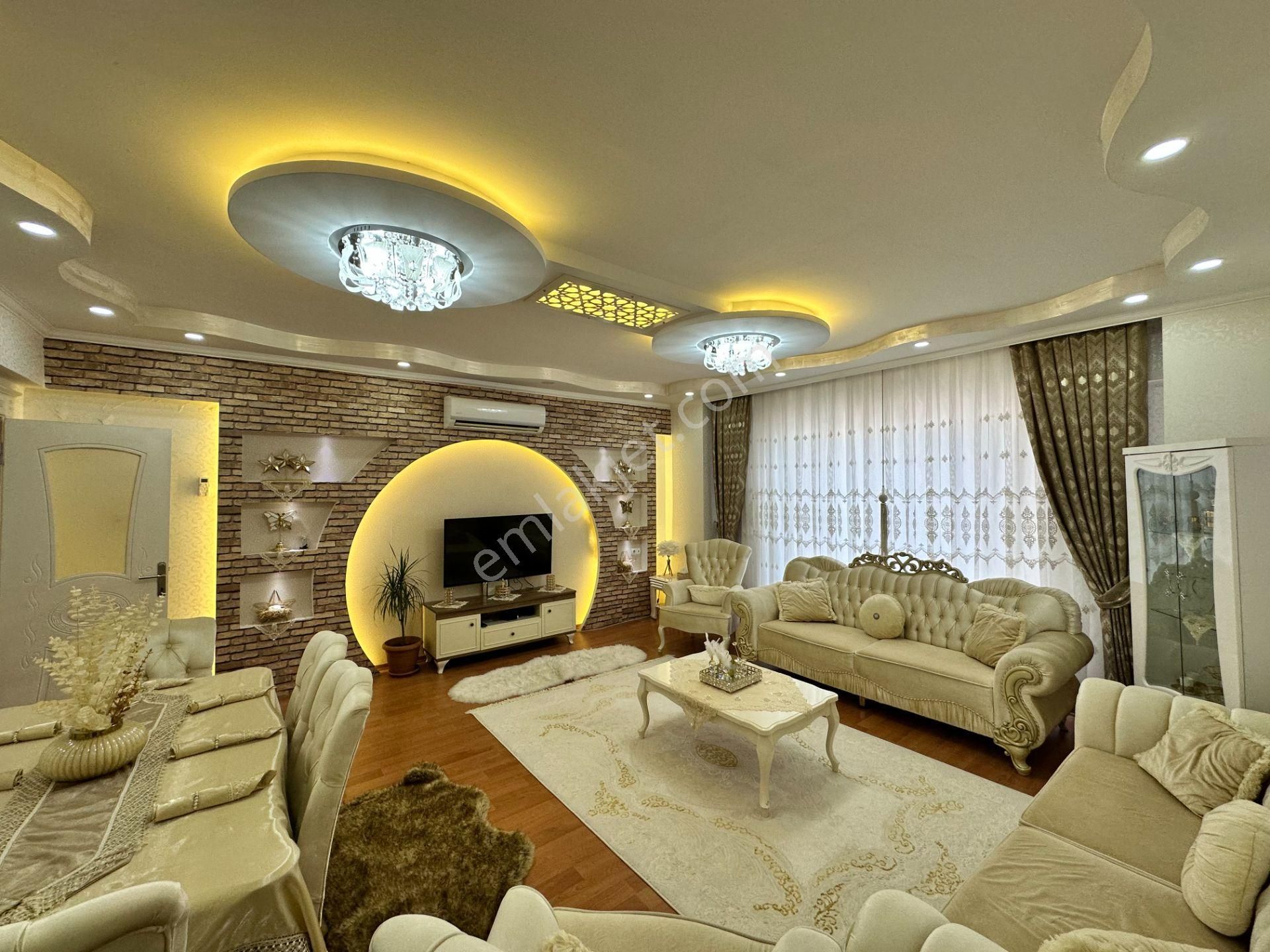Babil Emlaktan Satlık Cadde Üzeri 4+1 Bakımlı Temiz Arakat Daire