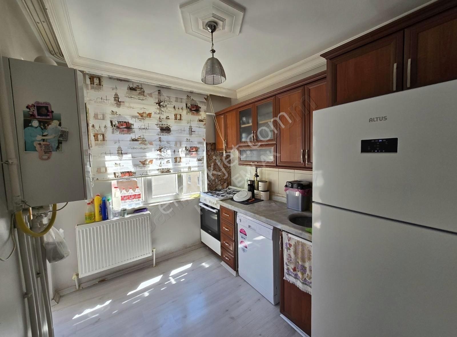 Polis Okulu Civarı Satılık 2+1