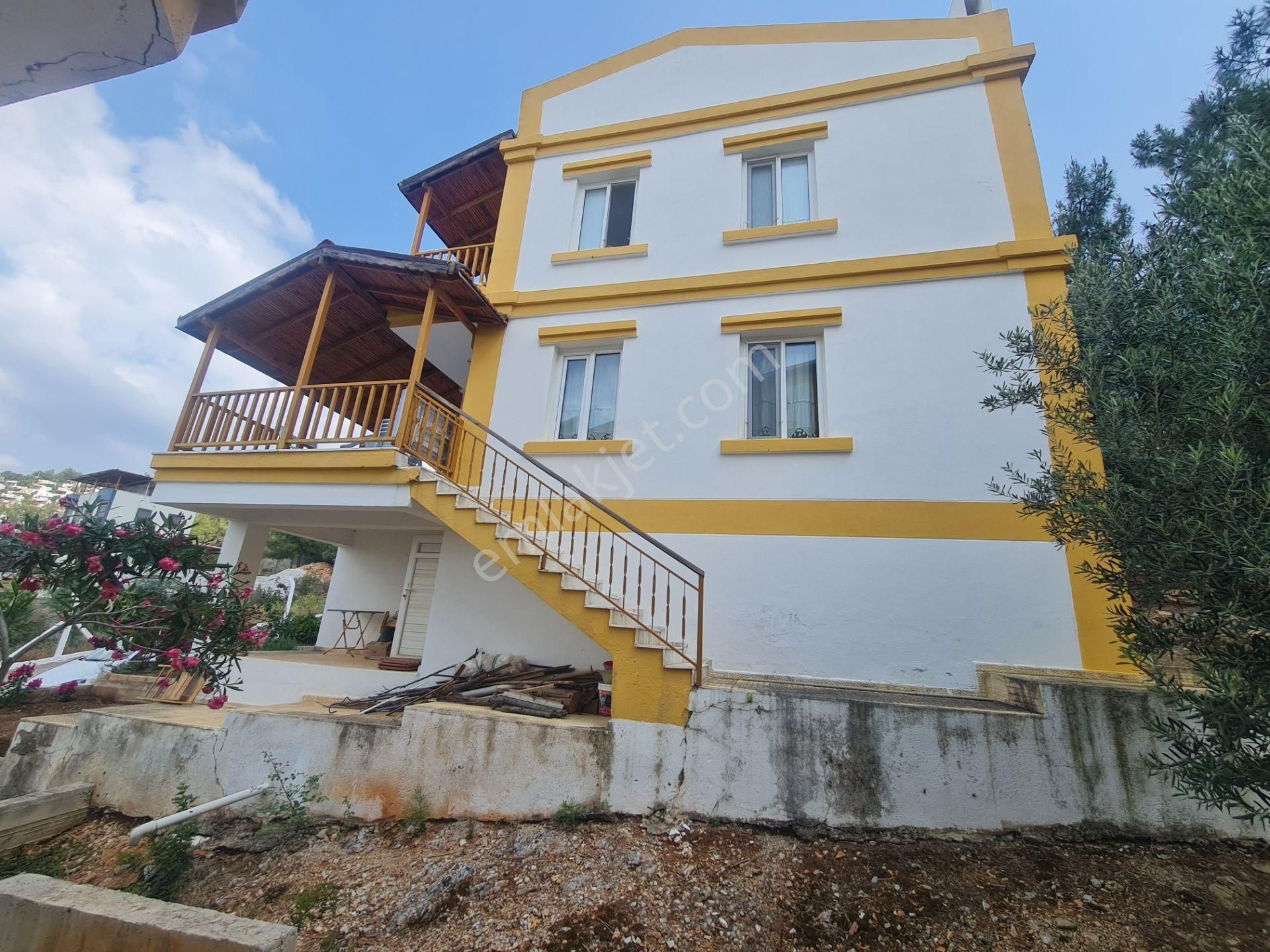 Didim Akbük'te Tam Müstakil 301 M² Arsa İçinde 3+1 Villa - Görsel 3