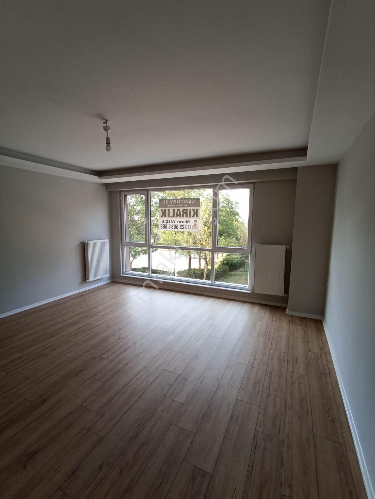 Century 21 Vizyon'dan Batıkent Mah. Gerekli Sokakta Kiralık 3+1 Daire