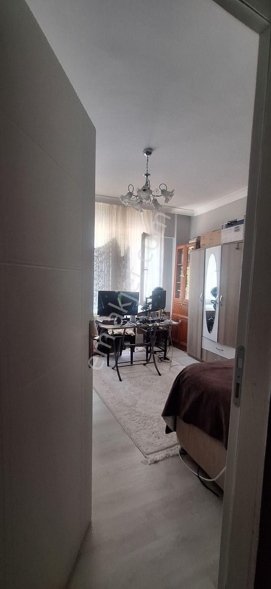 Bandırma Hacıyusuf Valide Cami Karşısında Arakat Daire - Görsel 18
