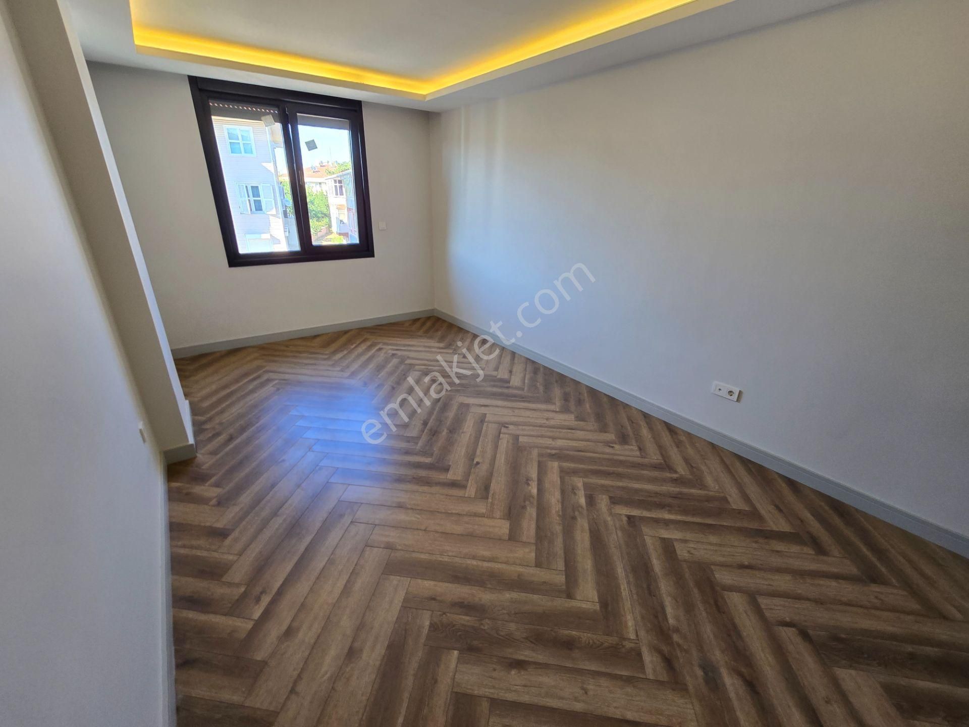 Sıfır Binada Deniz Manzaralı Teraslı Otoparklı 4+2 310 M2 Dublex - Görsel 15