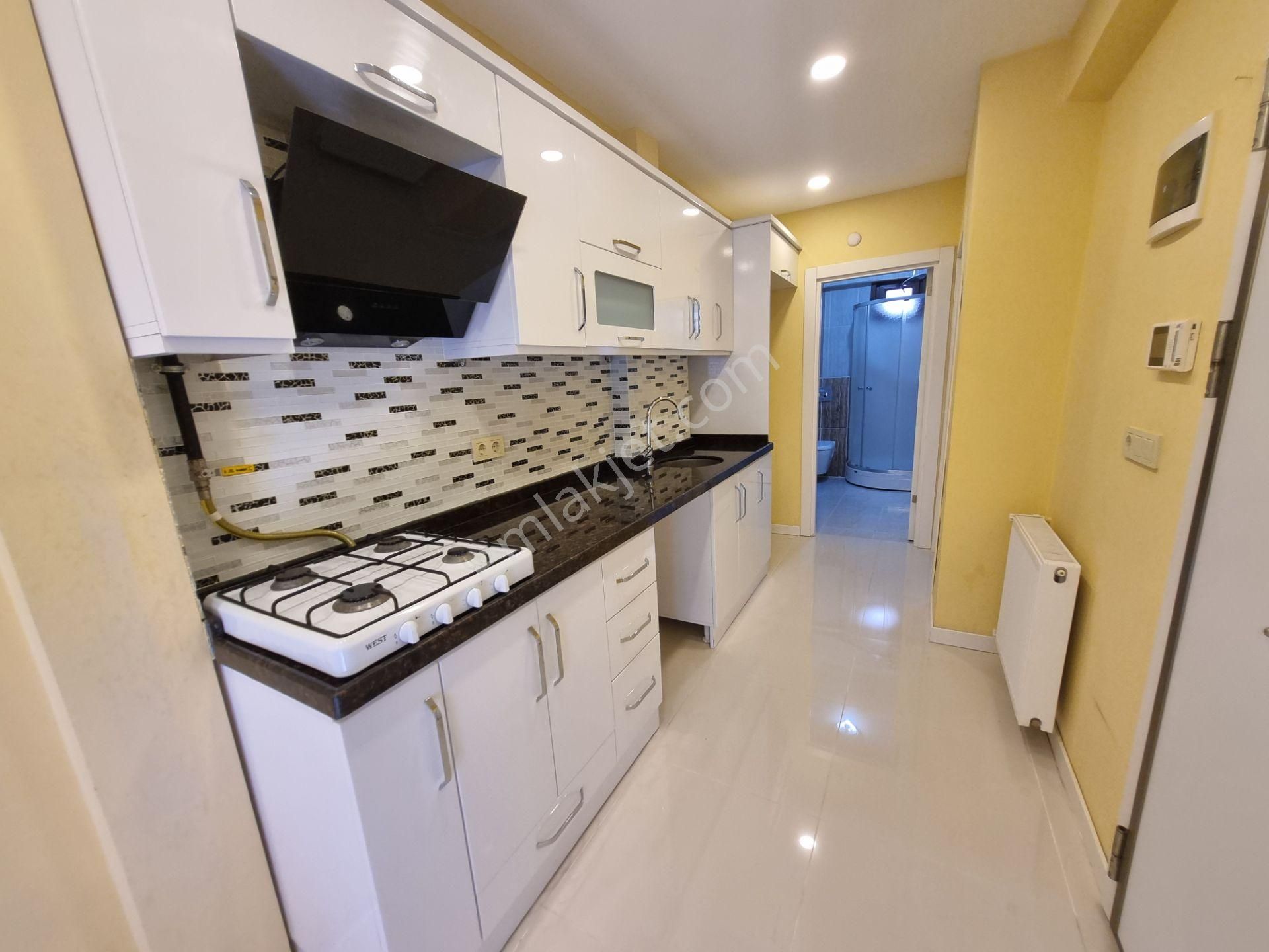 Deluxe 26 ' Dan Yeni Binada Ara Kat İçi Yapılı 1+1 70 M2 Fırsatt
