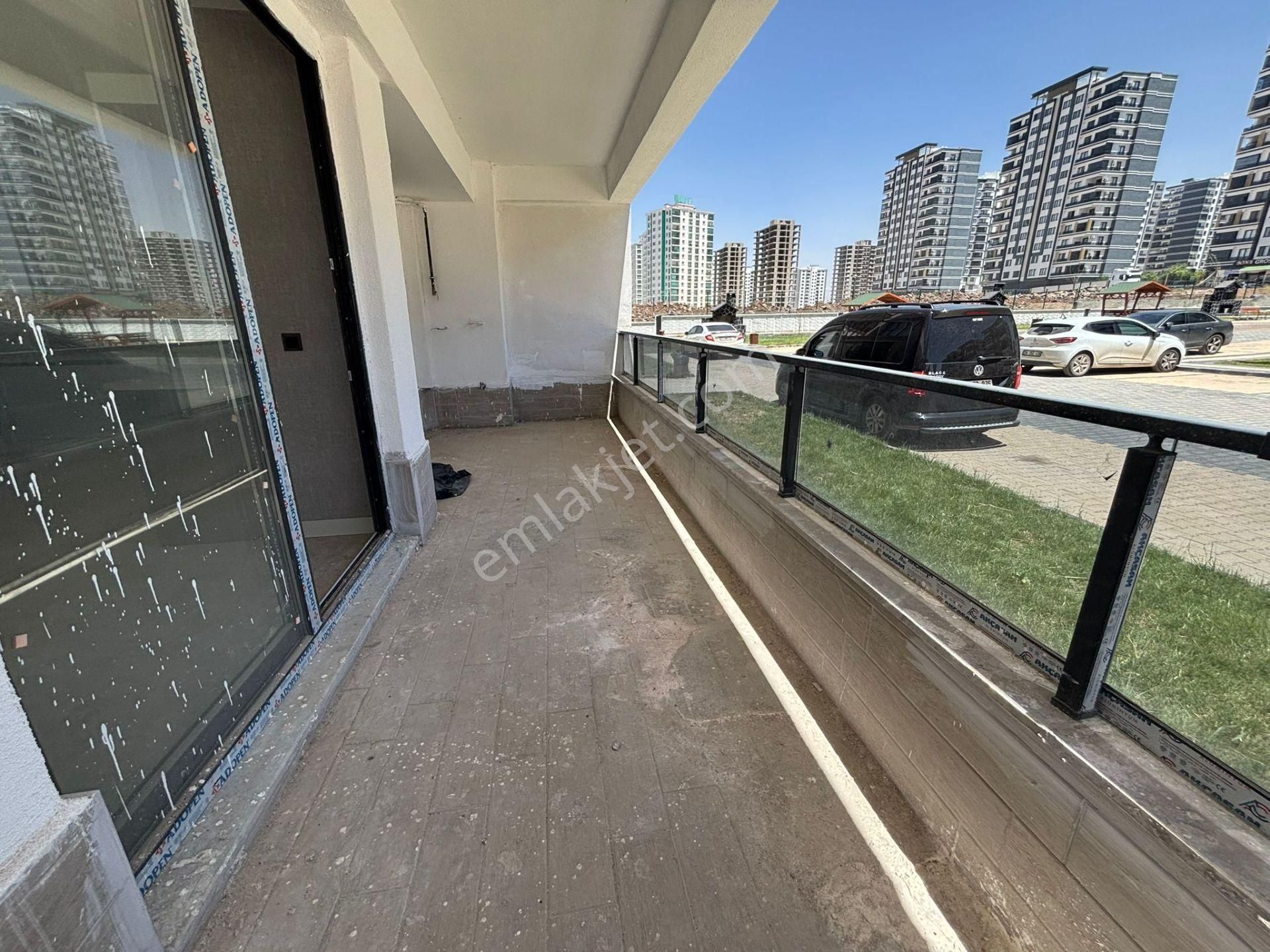 Yeni Cezaevi Karşısı Afşin Paradise De 3,5+1 Satılık Daire