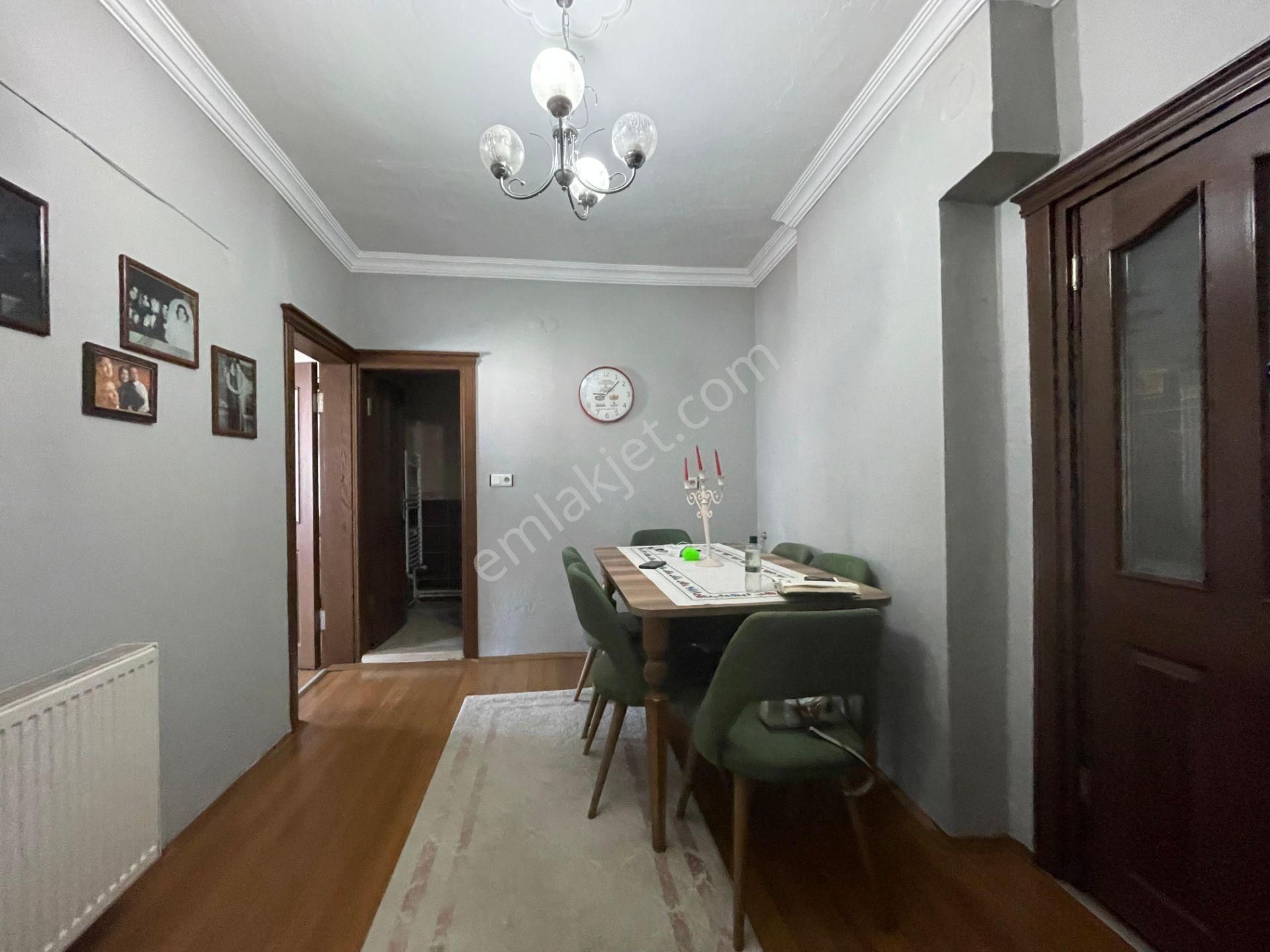 Ordu Yeni Mah Zübeyde Hnm Caddesin De İçi Yenilenmiş 1+1 Daire