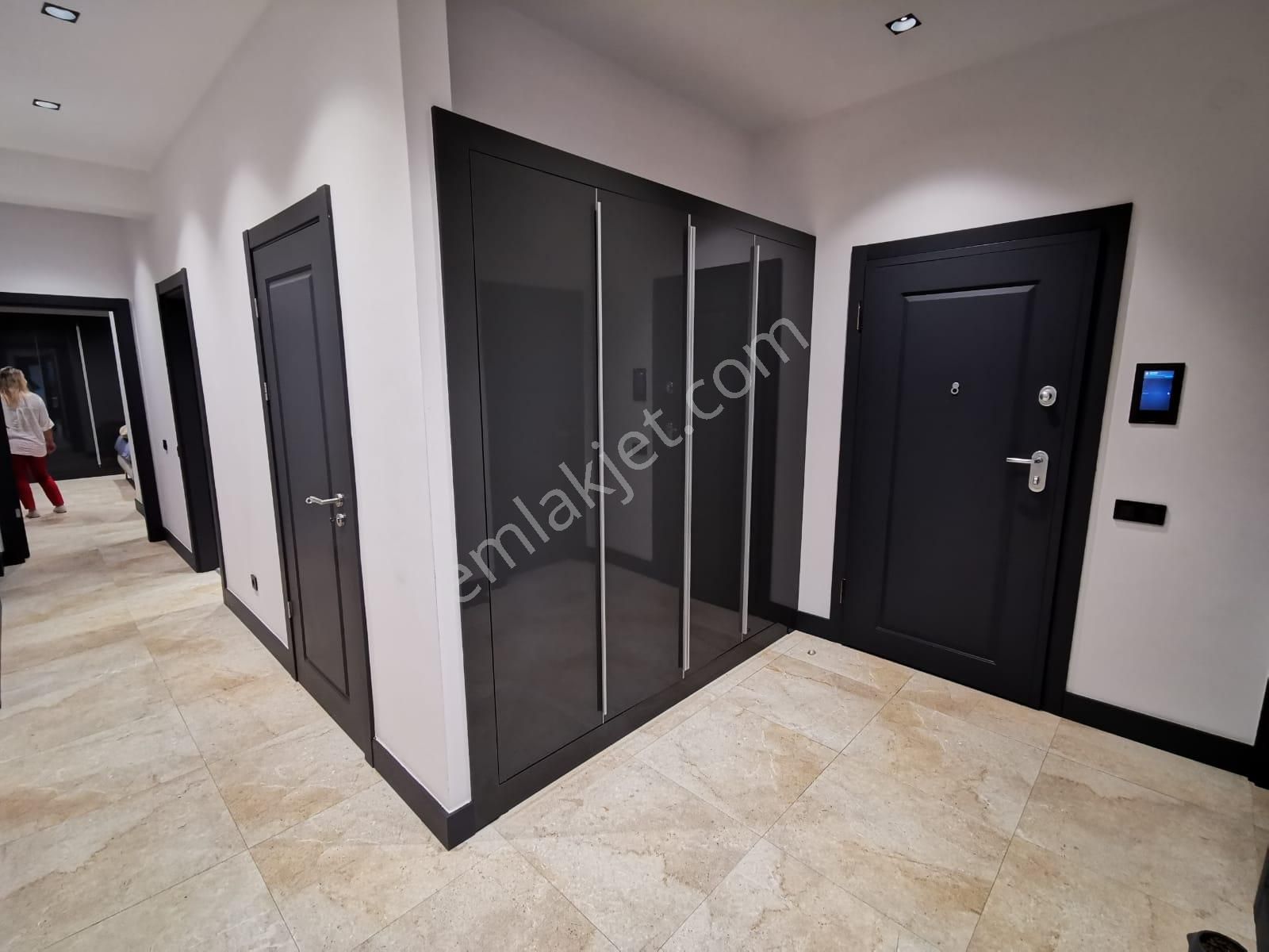 Marinada Sahıle Yakın-güvenlik-kapalı Otopark-havuz-fitness-yeni-doğalgazlı-ultra Lüx-özel Bahçeli - Görsel 33