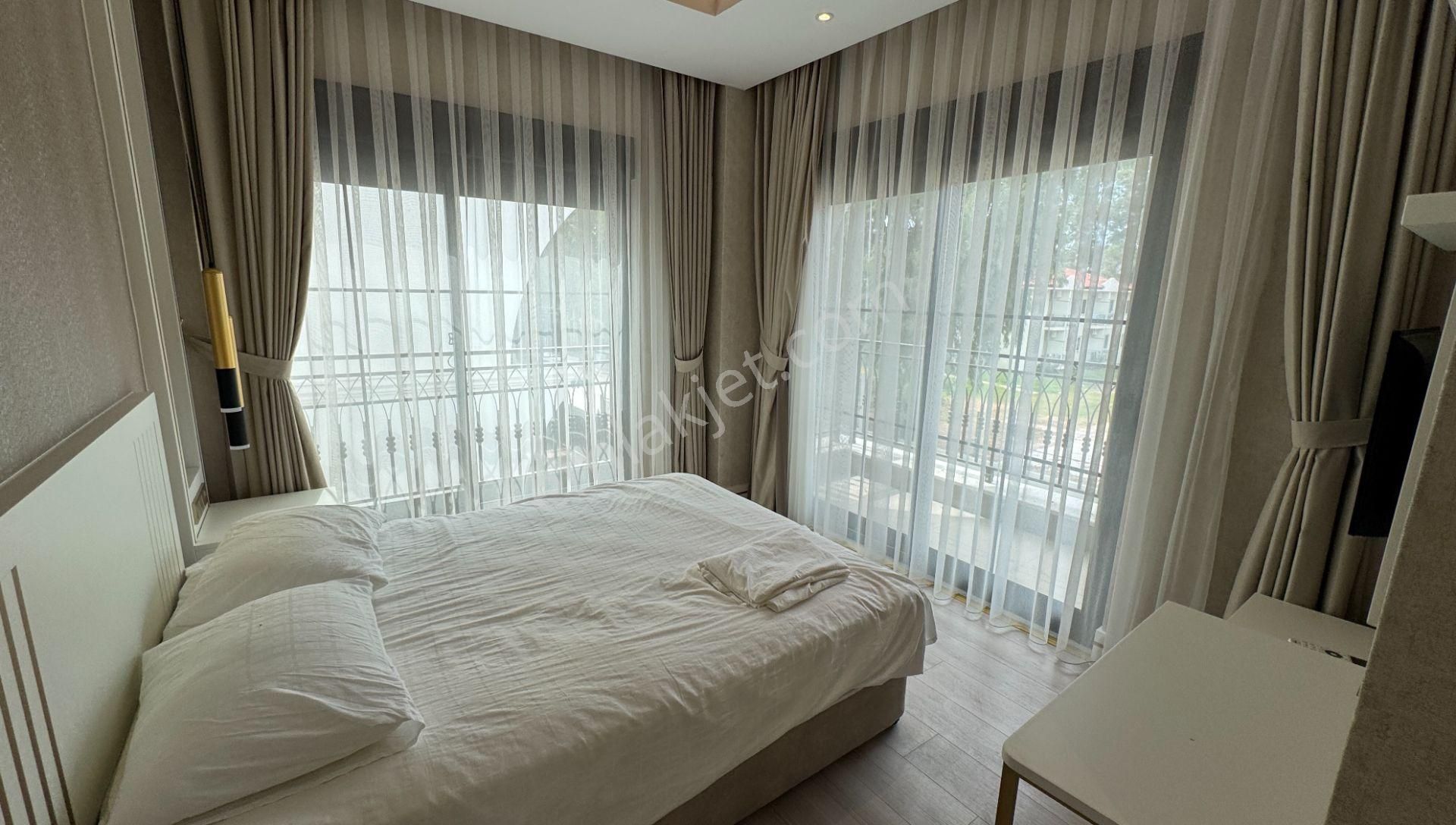 Belek’te Ultra Lüks 4+1 Tripleks Villa – Özel Bahçeli Ve Havuzlu - Görsel 16