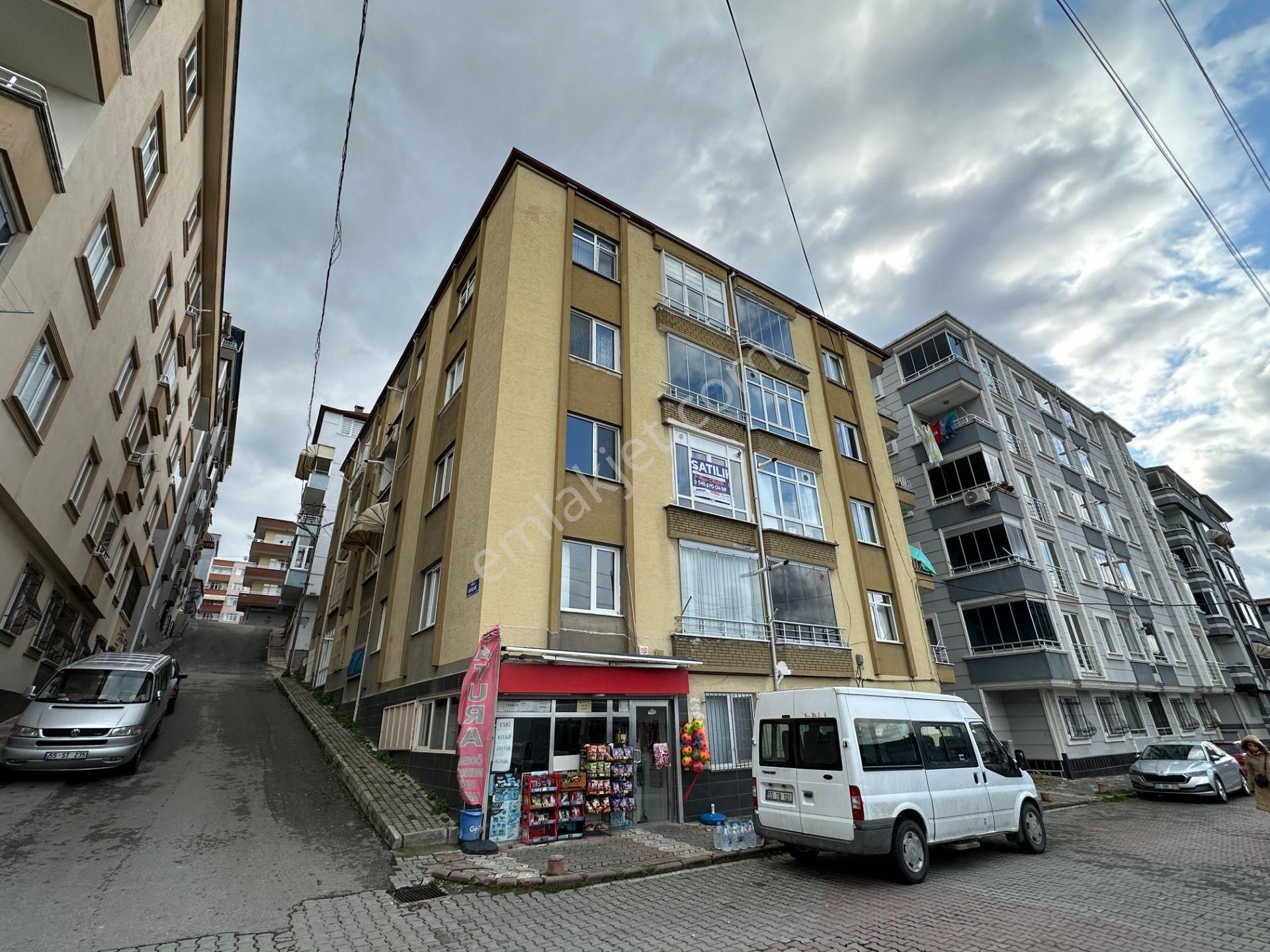 Canik Karşıyaka'da Ara Kat 3+1 Geniş, Manzaralı Fırsat Daire