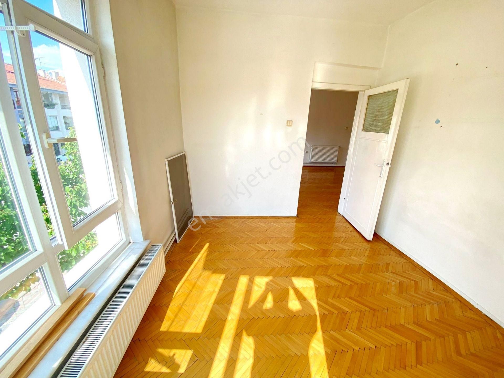 İncirli Mh. Cadde Üstünde Katta Isı Yalıtımlı Hazır Kiracılı 3+1 - Görsel 8