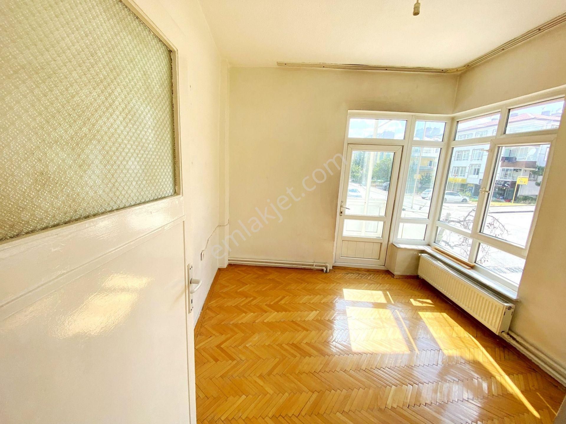 İncirli Mh. Cadde Üstünde Katta Isı Yalıtımlı Hazır Kiracılı 3+1 - Görsel 7