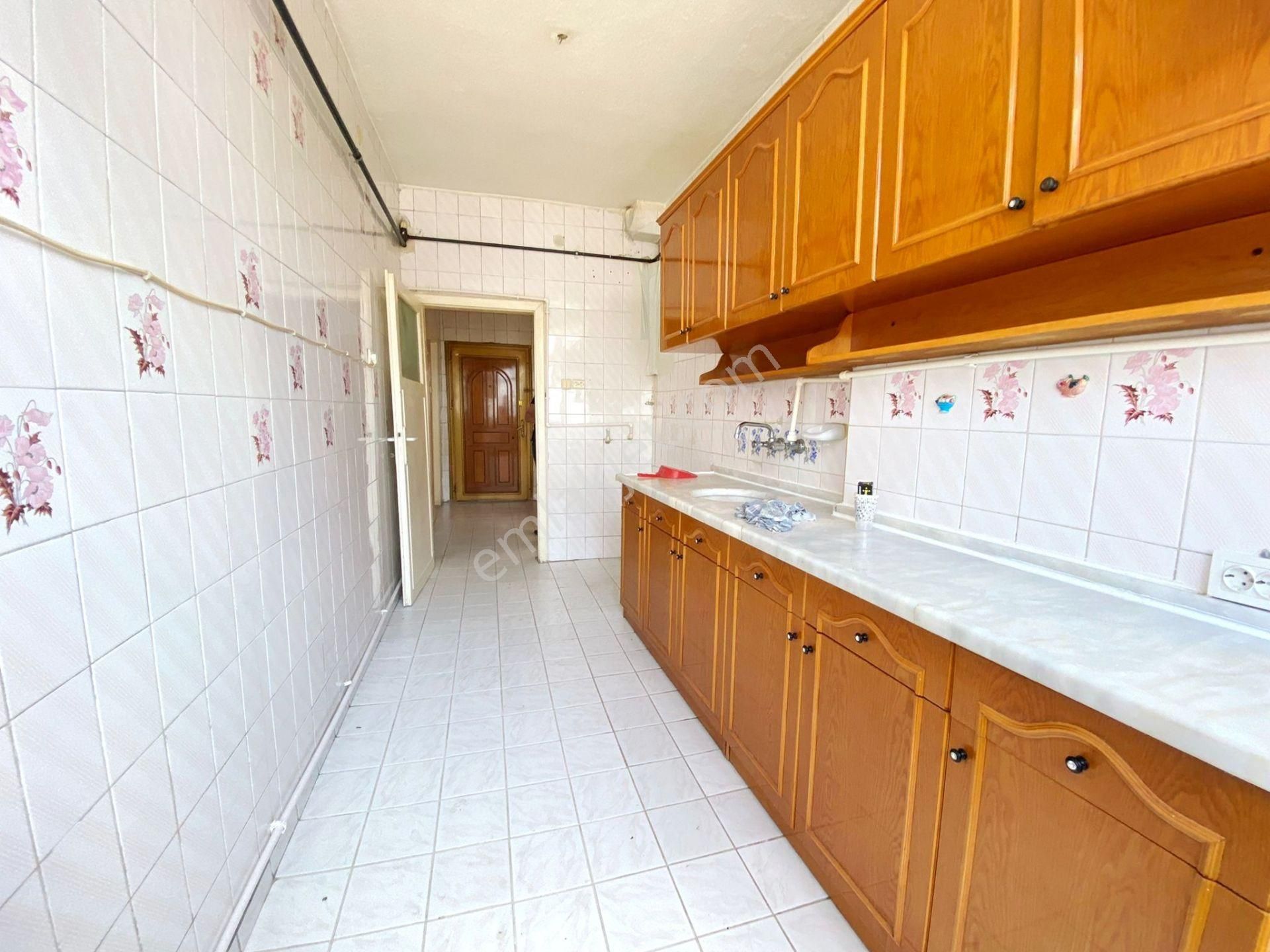 İncirli Mh. Cadde Üstünde Katta Isı Yalıtımlı Hazır Kiracılı 3+1 - Görsel 13