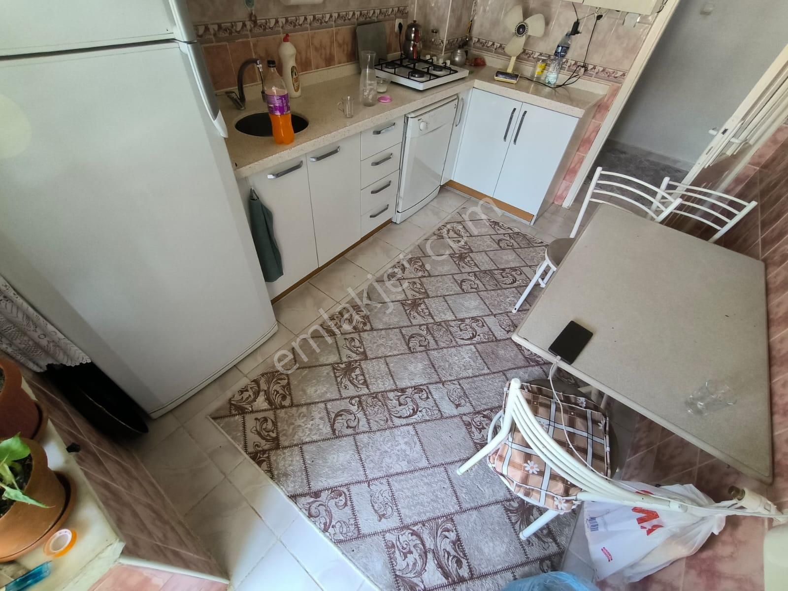 Çelik Emlak'tan Yapılı 3+1 100m2 Satılık Yüksek Giriş