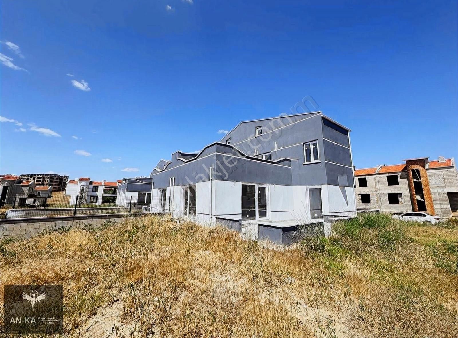 An-ka ' Dan Sincan Temmelli Alcı Mevkinde Satılık Villa