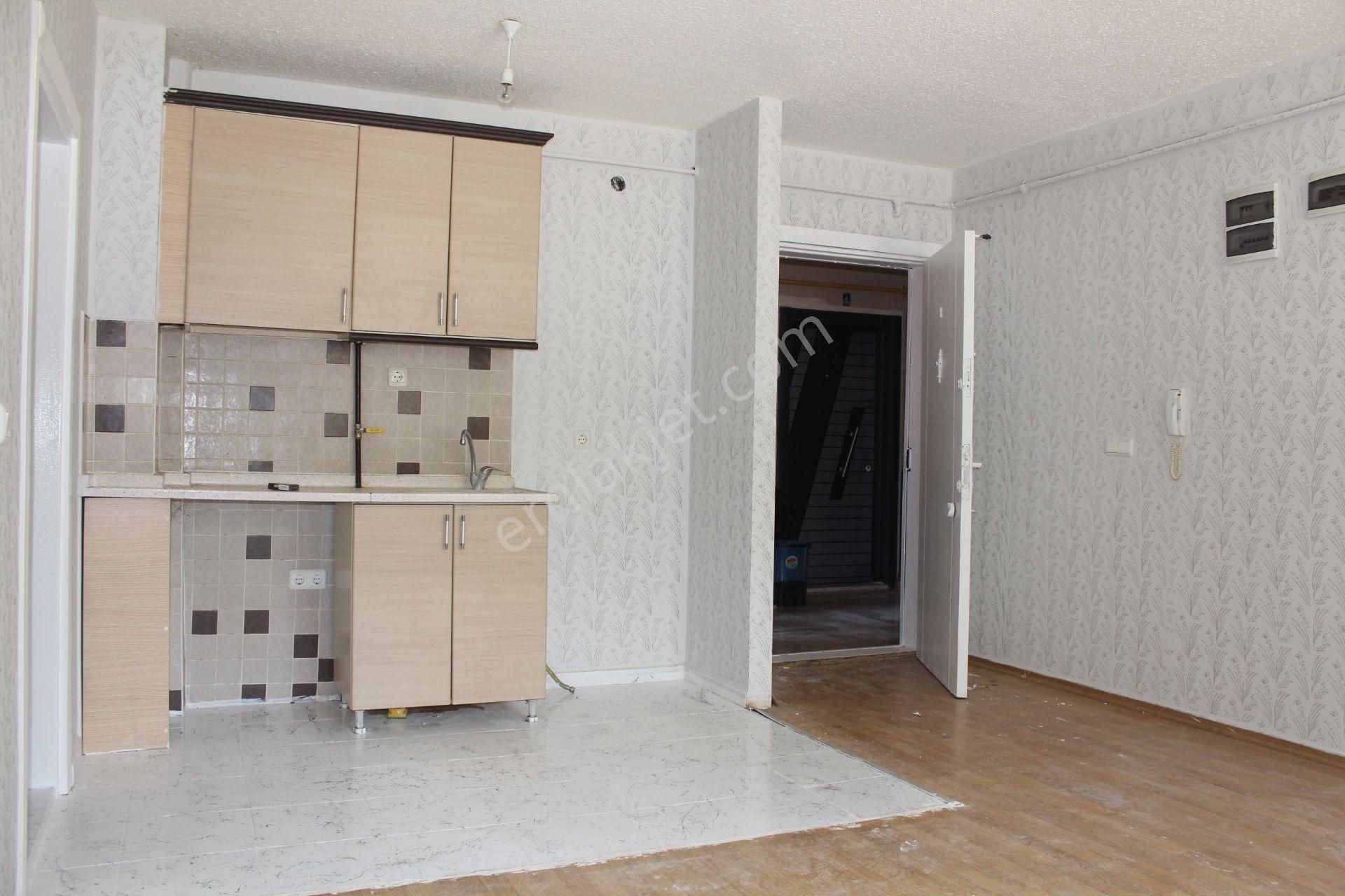 Meram Tokide 1+1 Makul Fiyatlı Daire - Görsel 4