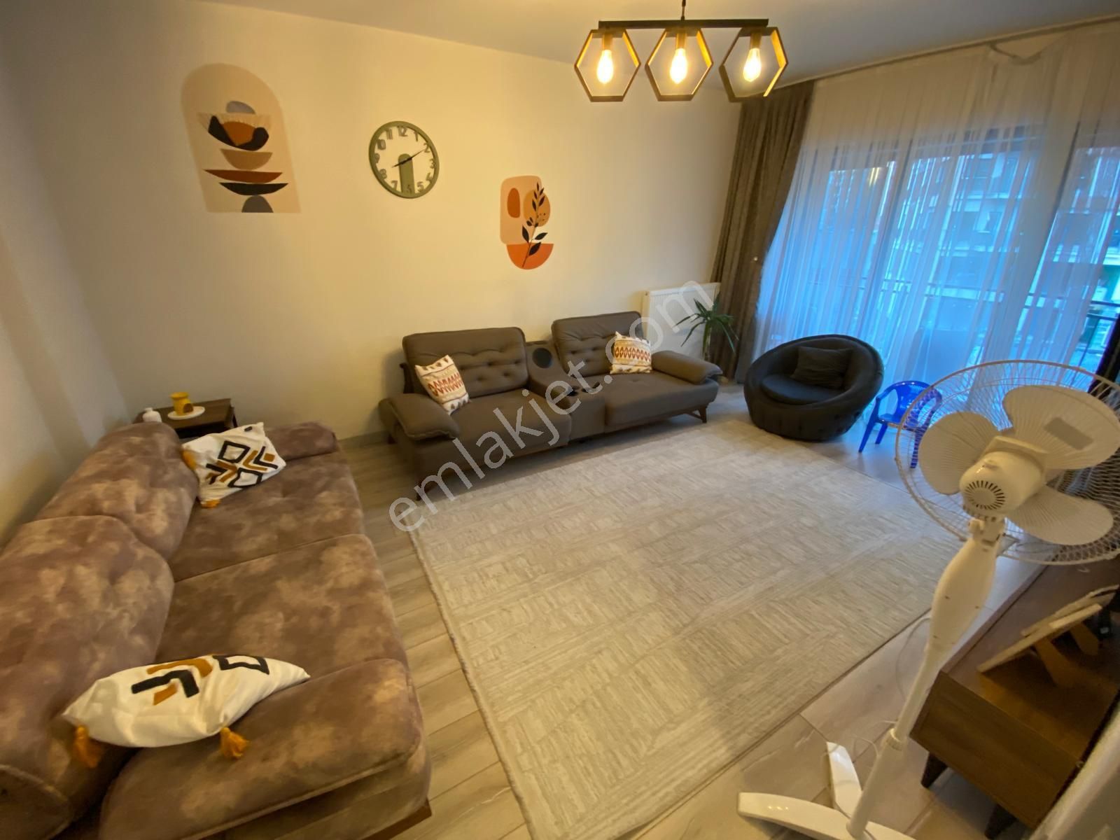 Gaziosmanpaşa Bağlarbaşı Mah. 7/b Vadi Evleri 6.kısım Satılık 128m2 3+1 Ve 2.arakat Cadde Cephe