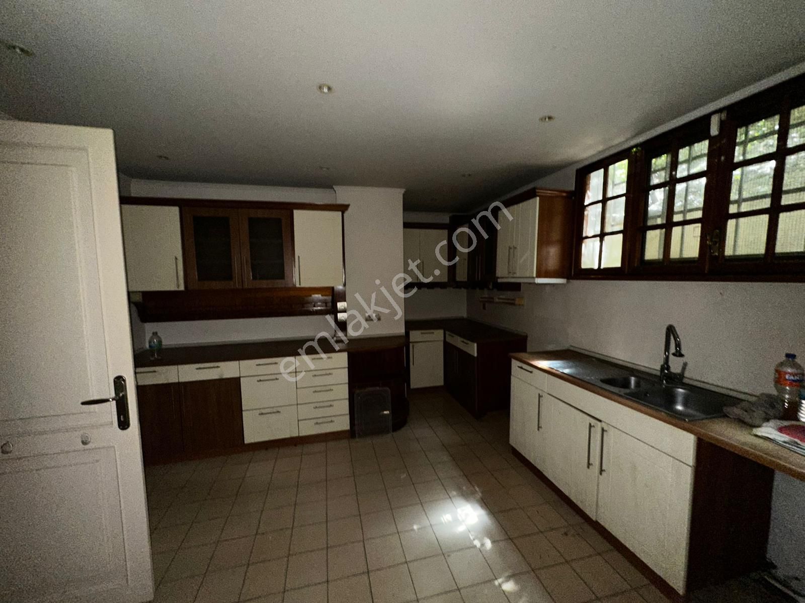 Ulus Solda Bahçe Kullanımlı 3.5+1 Otoparklı Satılık Daire - Görsel 12