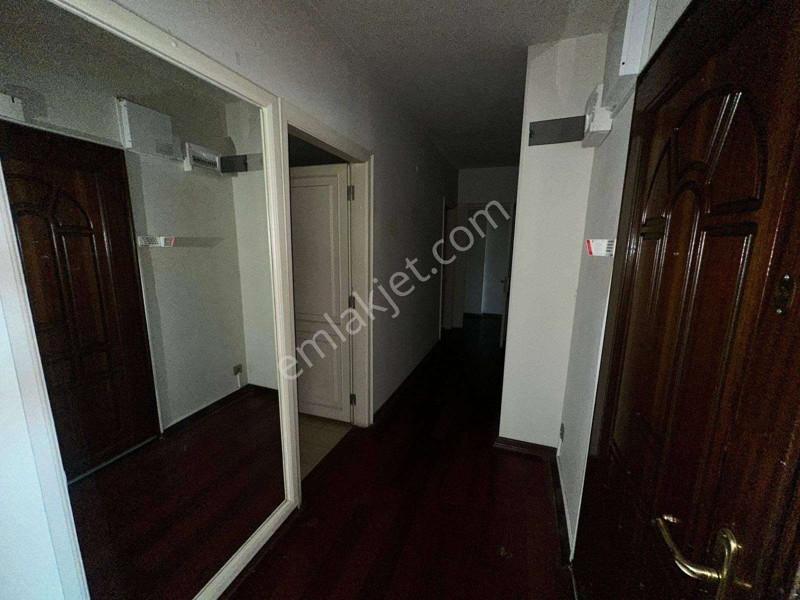 Ulus Solda Bahçe Kullanımlı 3.5+1 Otoparklı Satılık Daire - Görsel 11