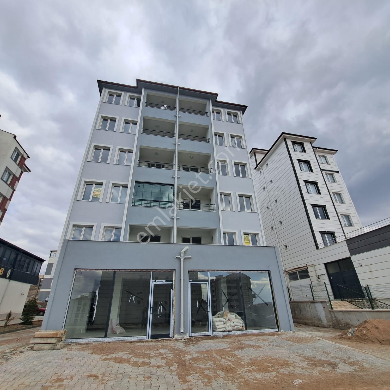Şehir Hastanesi Yakınında 2+1 Kiralık Daire**burcu Emlaktan**