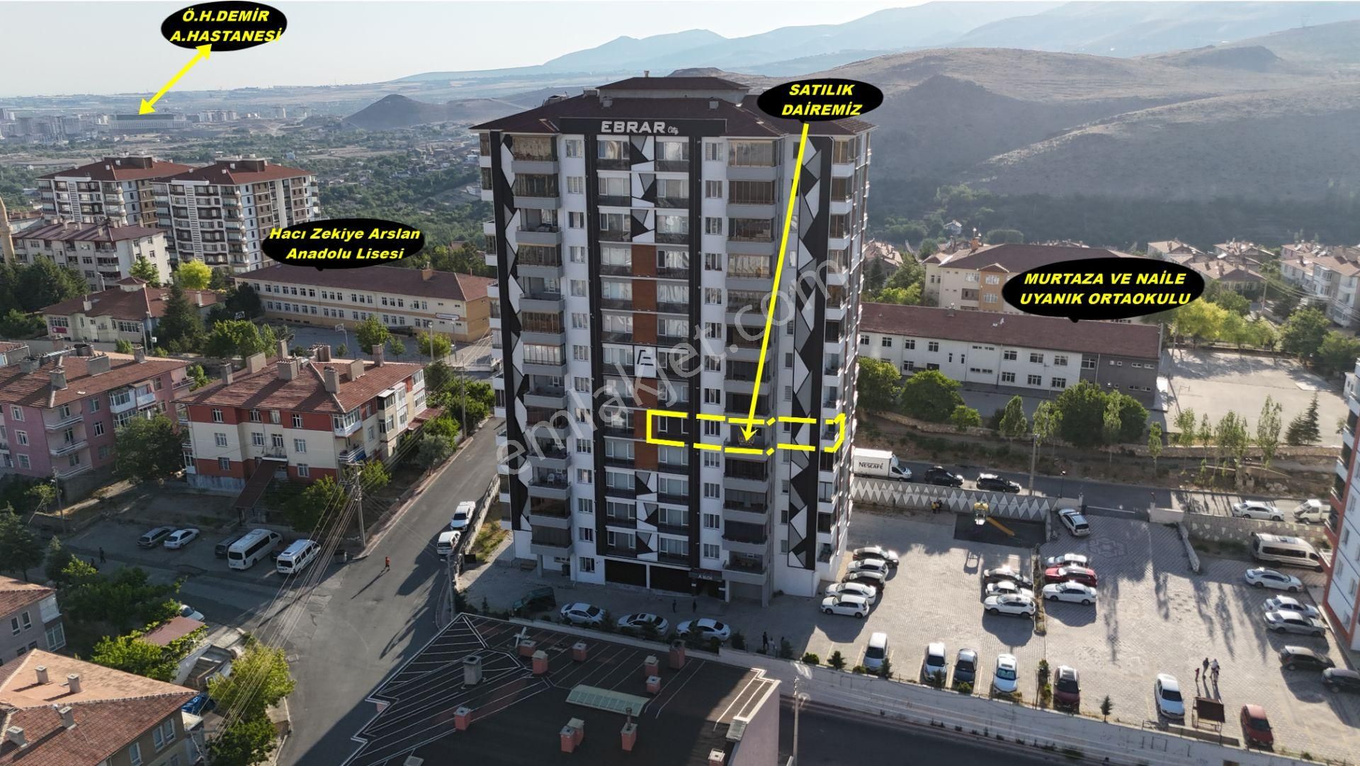E.gökal Pazarpazarı Üstü ! Site İçi Arakat 3+1 Extralı !