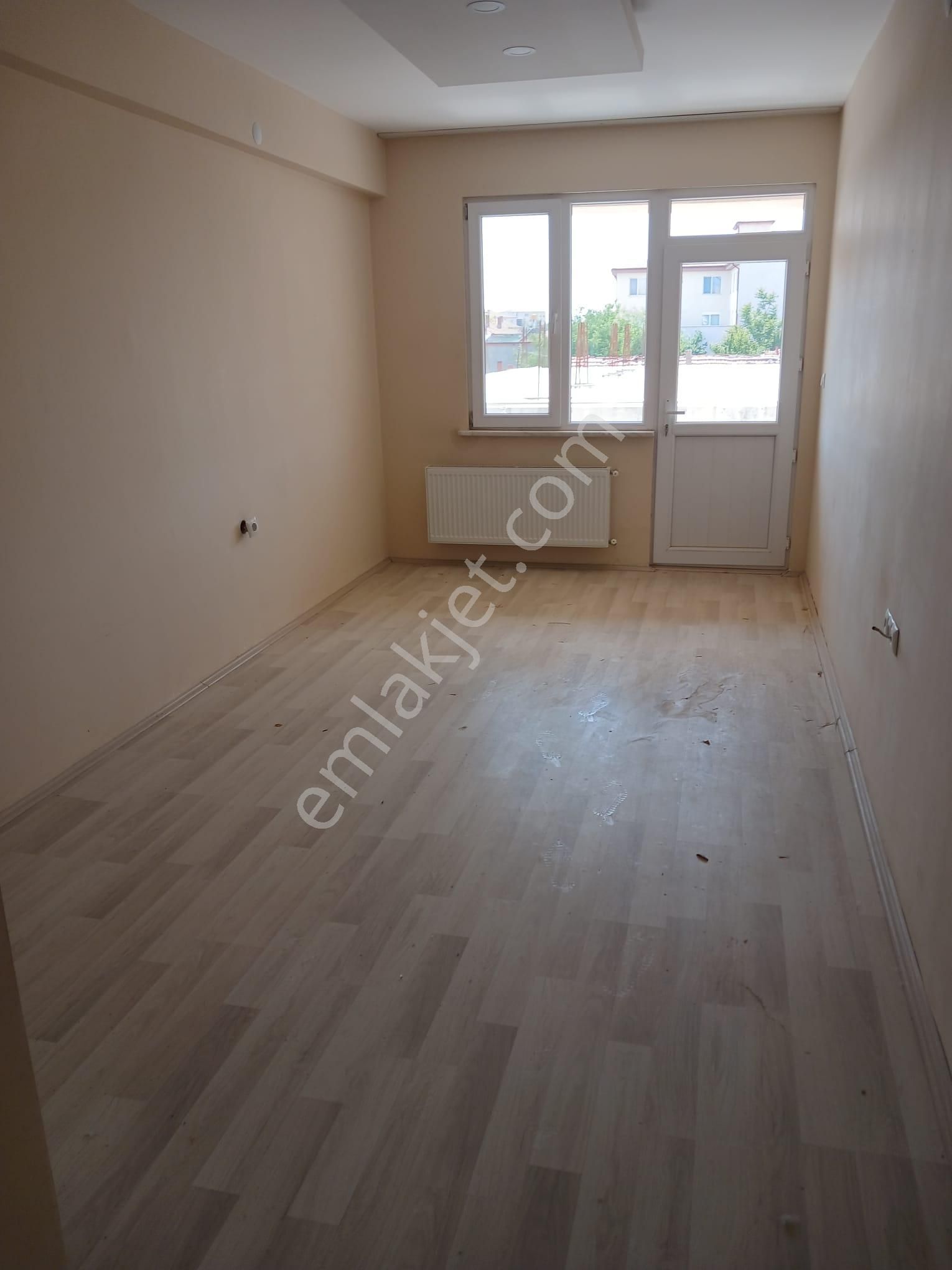 Eskişehir Çifteler’de Cadde Üzerinde Köşe Başı 3 Katlı Komple Satılık Bina - Görsel 23