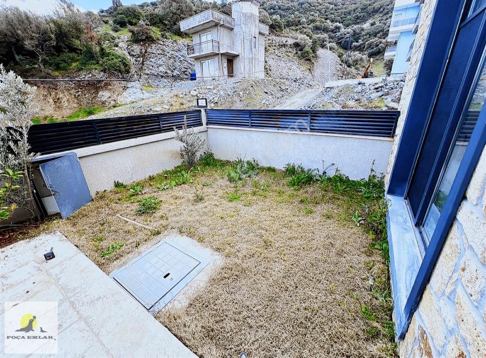 Foça Emlak'tan Sazlıca Da Satılık Muhteşem Konumda 3+1 Taş Villa - Görsel 3