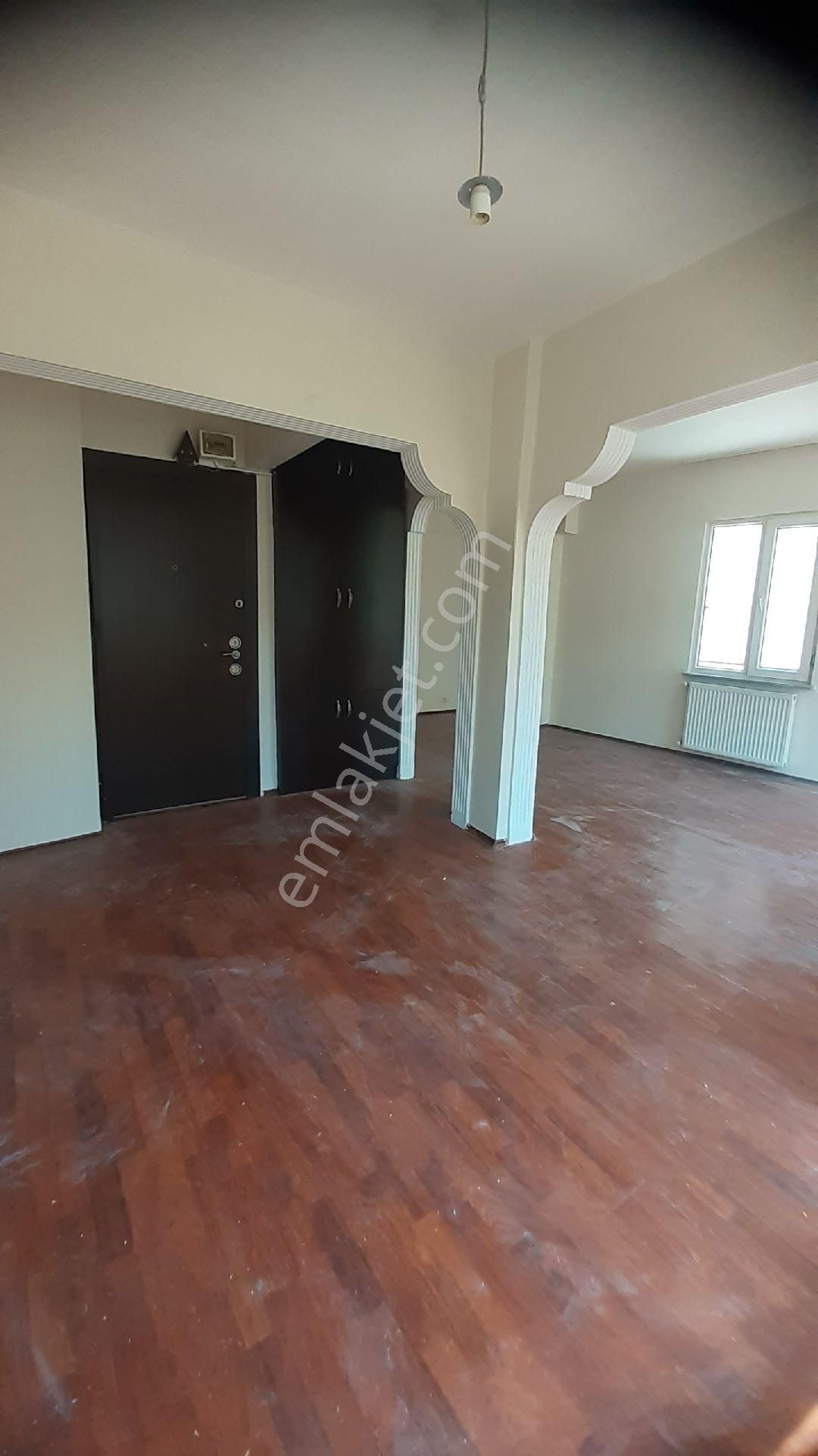 Fatih Açıklar Sokakta Şehir Manzaralı 1+1 Satılık Daire - Görsel 3