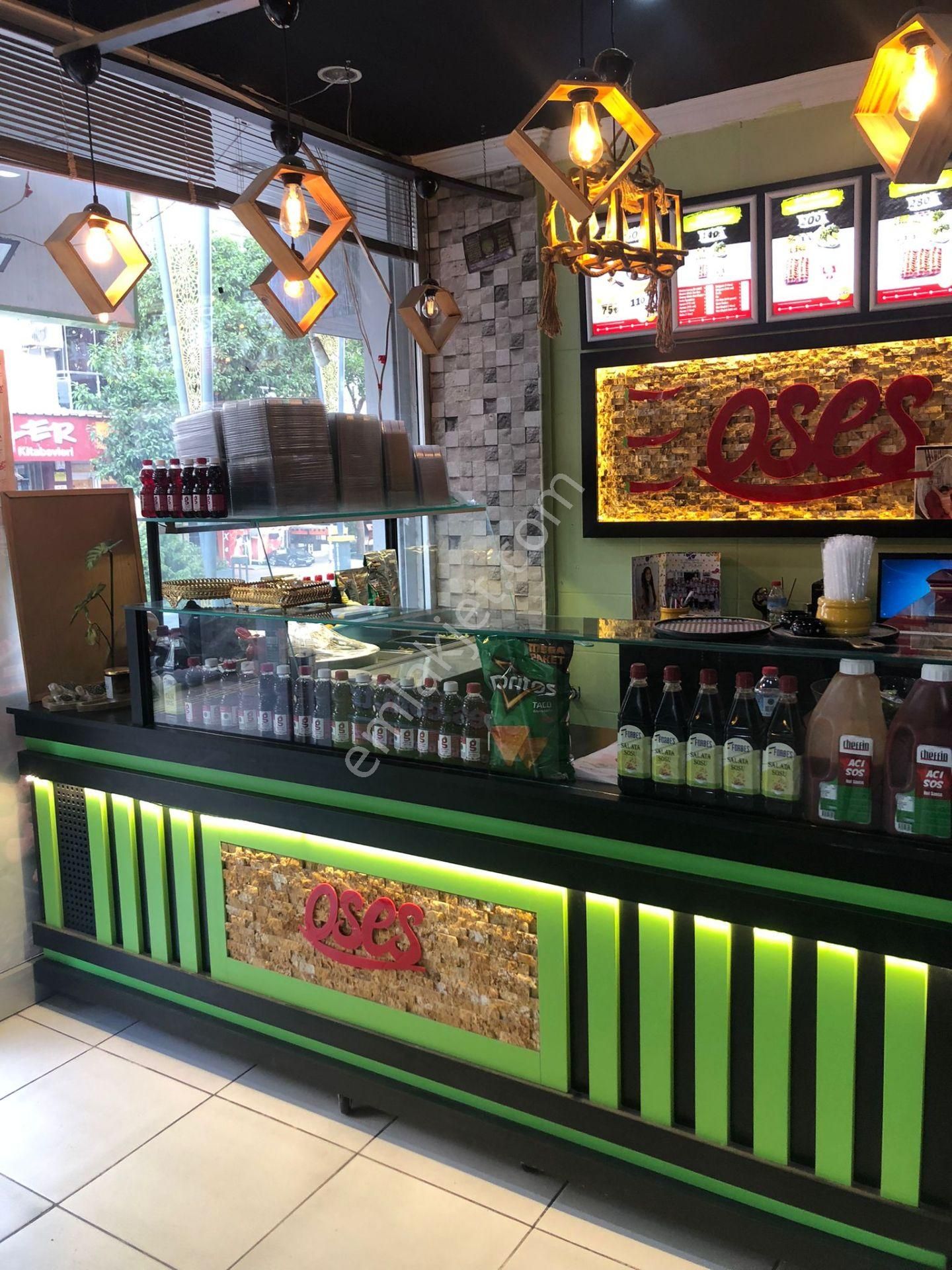 Menemen Lise Yolunda Devren Satılık 140 Metrekare Faal Dükkan - Görsel 8