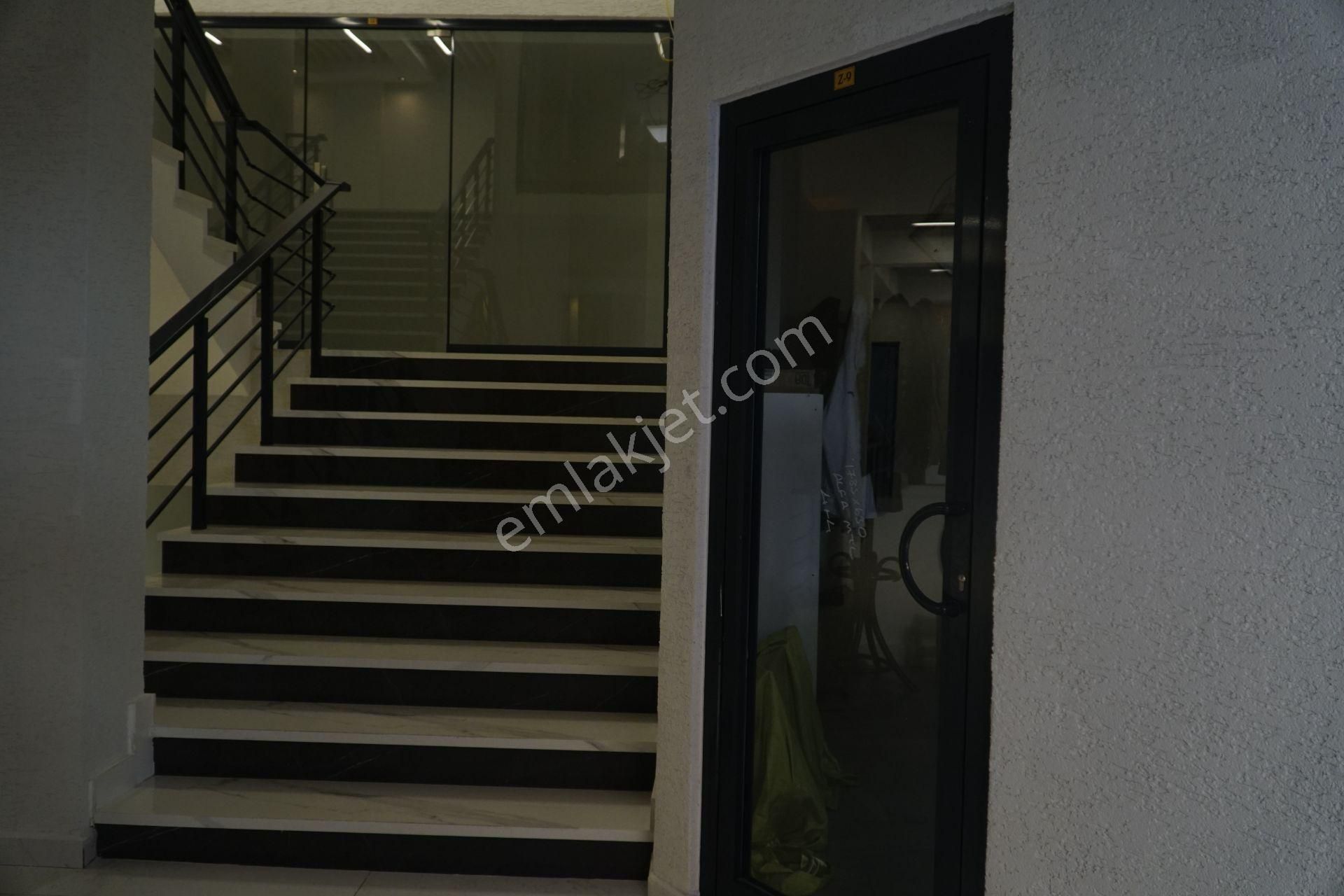 Trabzon İskenderpaşa(meydan 'da) Kiralık Ofisler - Görsel 7