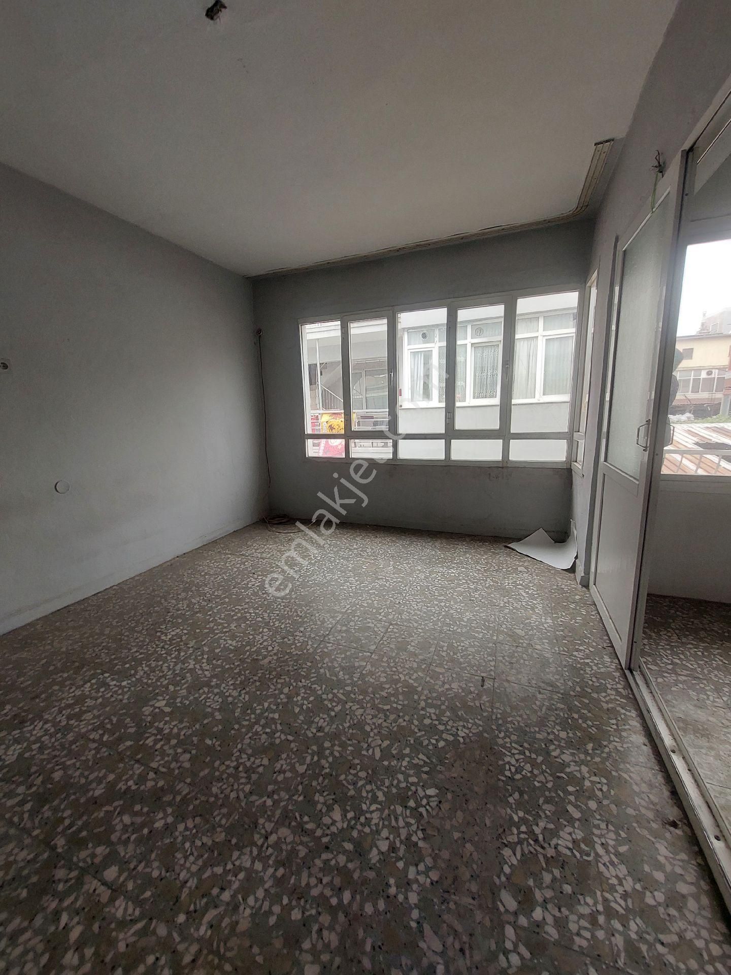 Satılık Bozyaka Merkez Dört Katlı Bına Bir Adet İsyeri Üç Daıre - Görsel 11