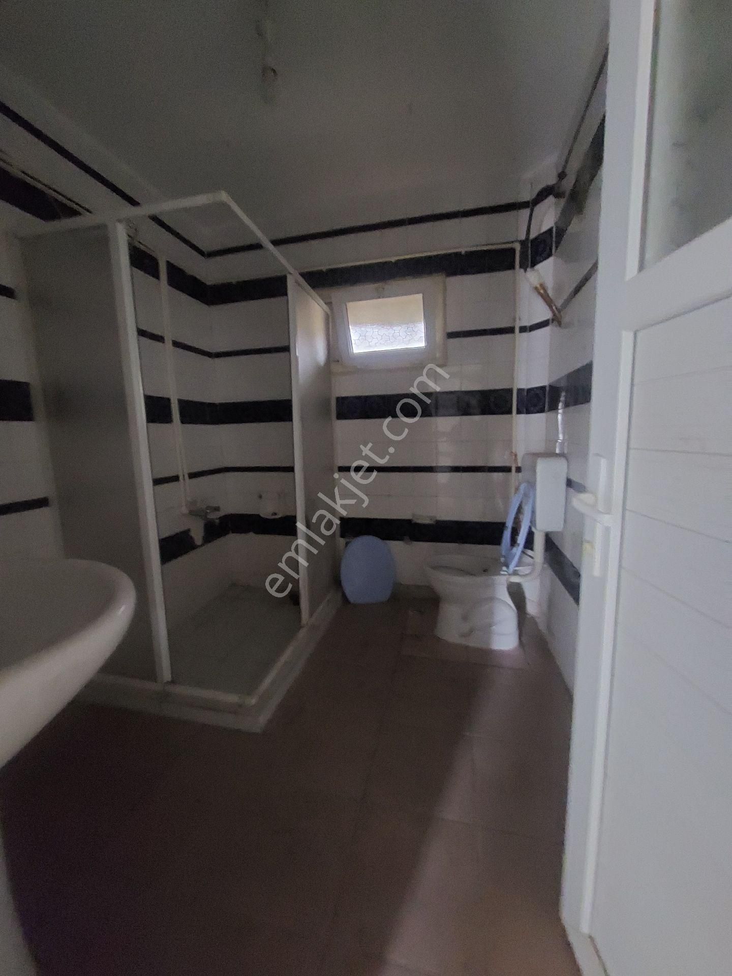 Satılık Bozyaka Merkez Dört Katlı Bına Bir Adet İsyeri Üç Daıre - Görsel 3