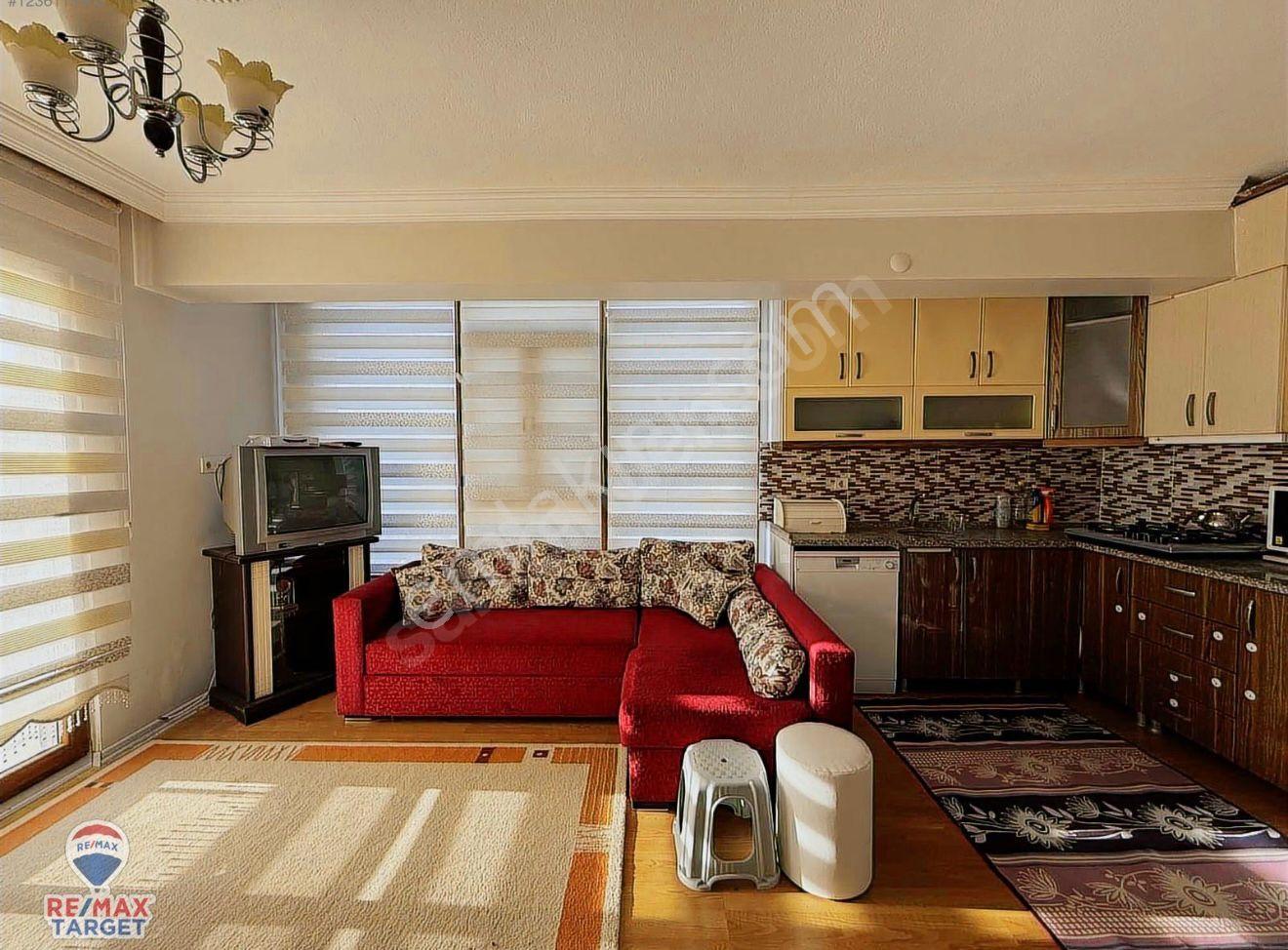 Gencellide Satılık 4+1 Bahçeli Ve Teraslı Denize 100 Metrede Daire - Görsel 13