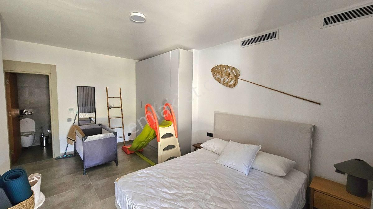 Bodrum Yalıkavakta Satılık Tek Katlı Özel Havuzlu Geniş Bahçeli 6+1 Müstakil Villa - Görsel 20