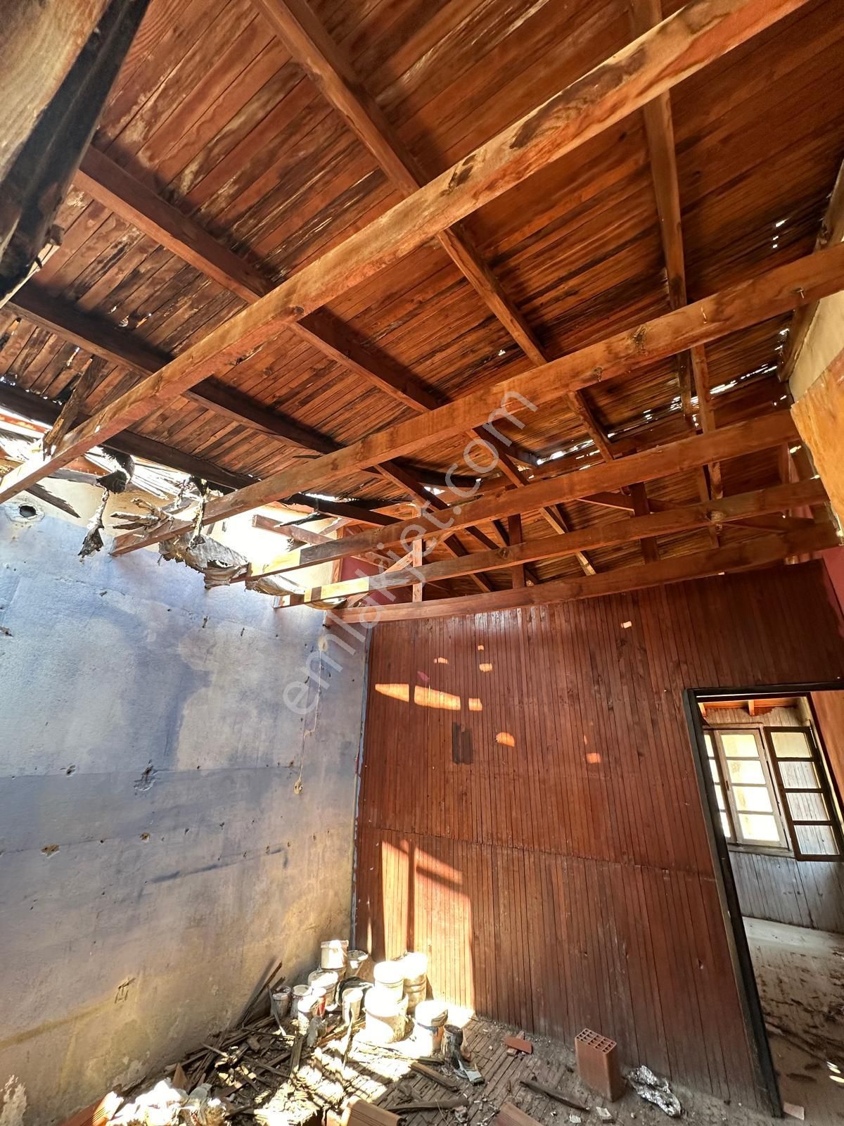 Kuşadası Kaleiçinde Fırsat Kelepir Dükkan / Depo - Görsel 3