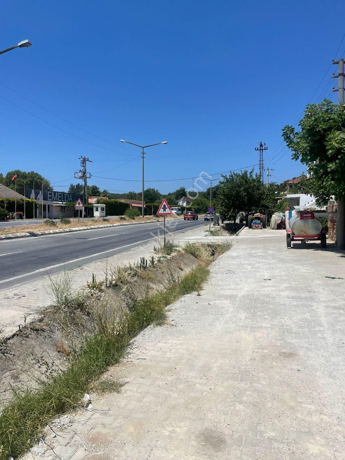 Selçuk Çamlık Aydın Yolu Üzerinde Kaçırılmayacak Fırsat Müsatkil 2 Ev - Görsel 11