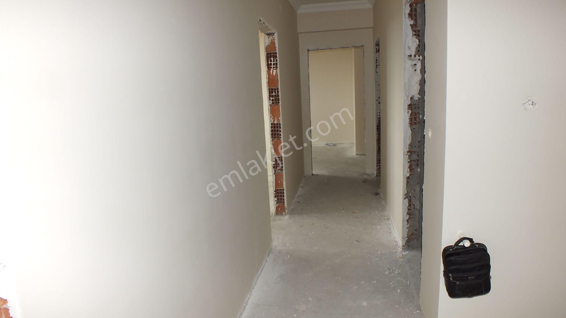 Pelitli Yeşilköy Megakent Satılık 160m2 3+1 5. Kat Fırsat Daire - Görsel 4