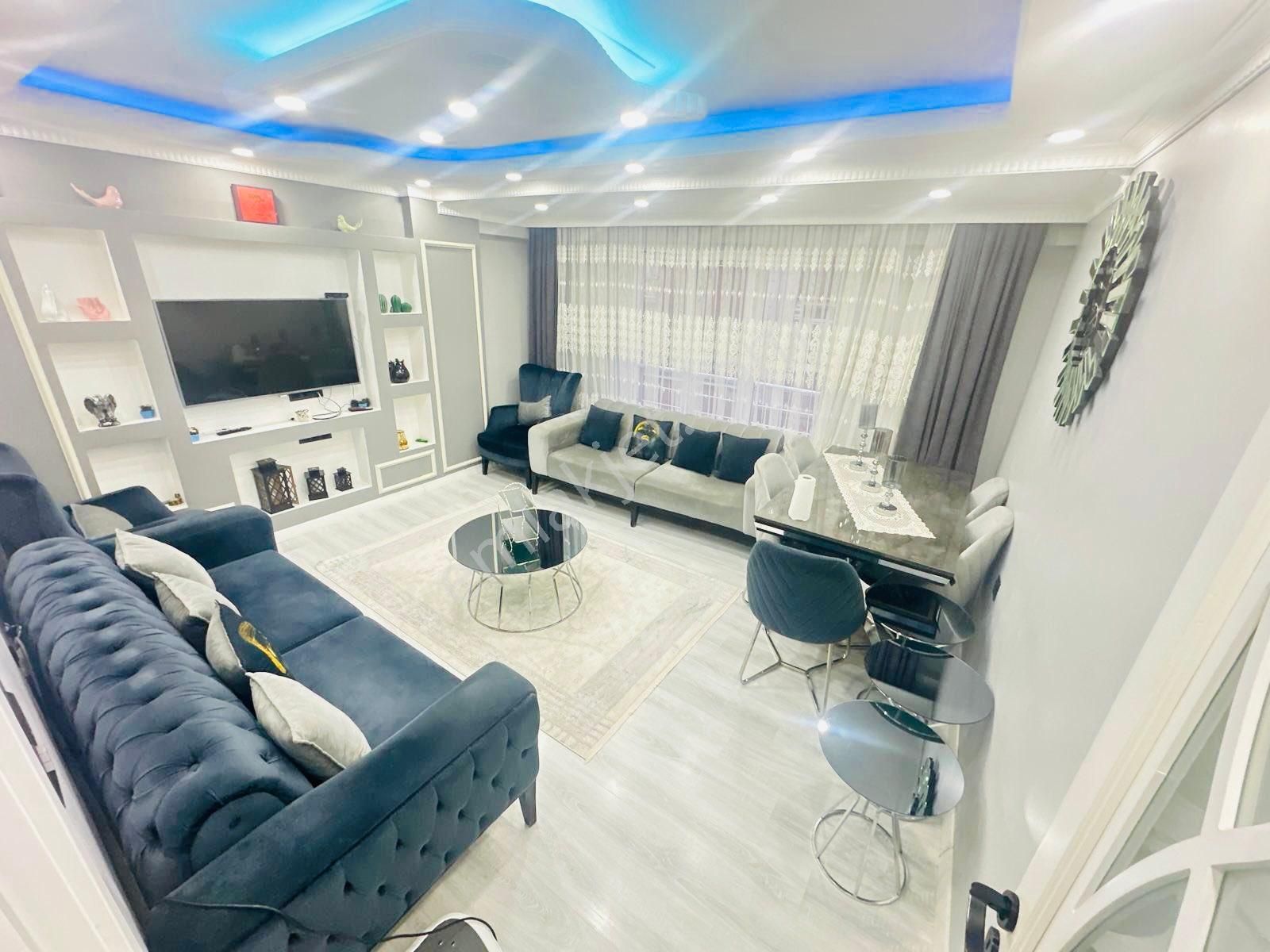 Özgür İnşaat'tan Sultançiftliği Mah Tramvay Dibi 3+1 120m2 1.kat