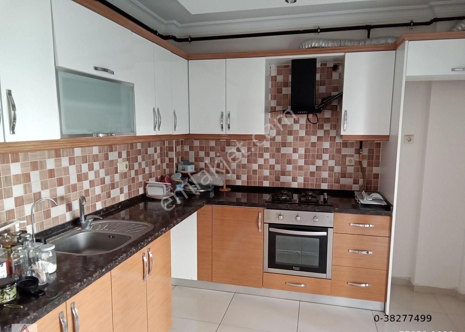 İzmir Karşıyaka Örnekköy'de Kiralık 3+1 Doğalgazlı Süper Daire