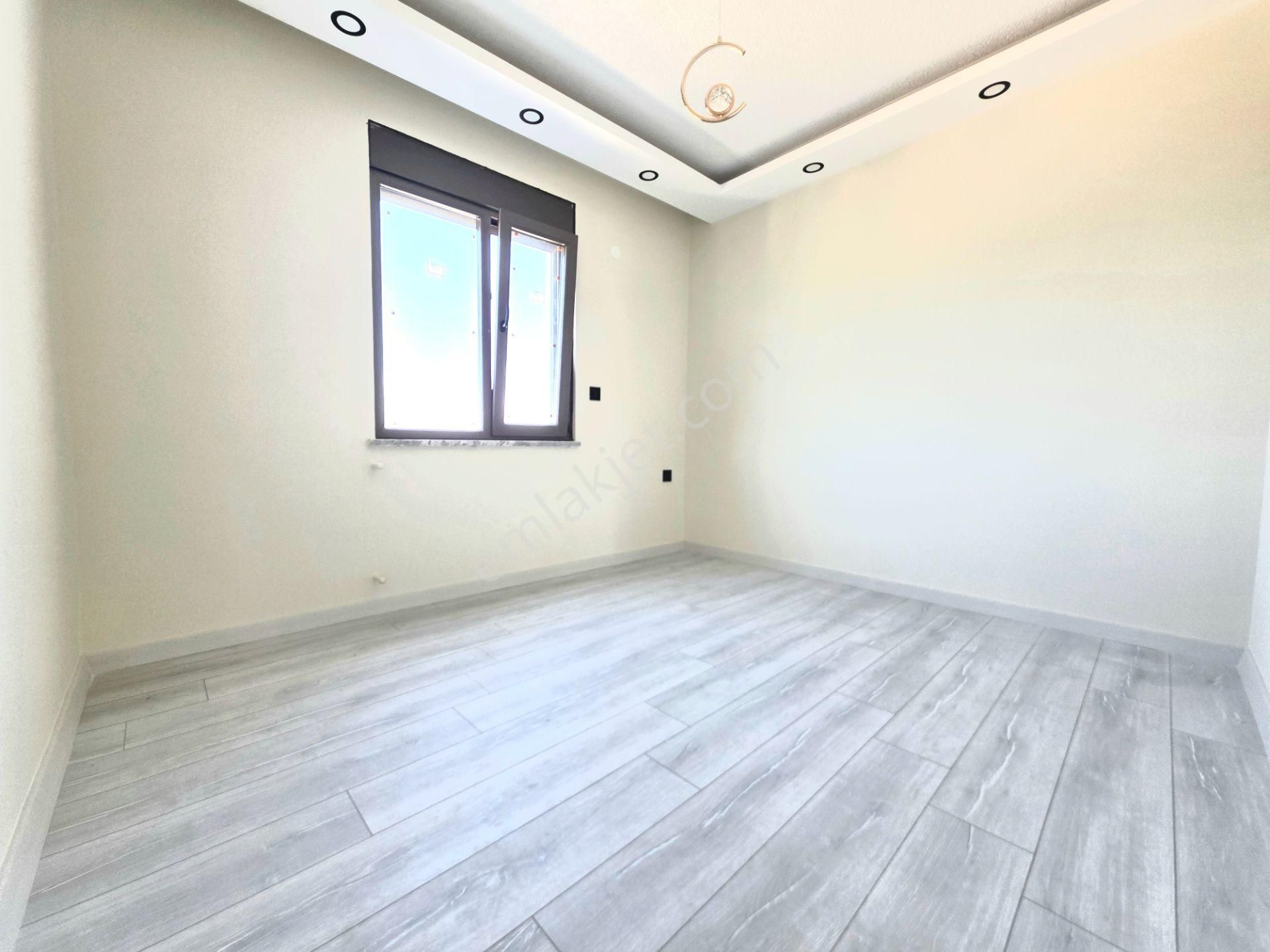 Vahdet'ten Ssk Bölgesinde Deniz Manzaralı 4+1 Teraslı Lüx Villa - Görsel 23