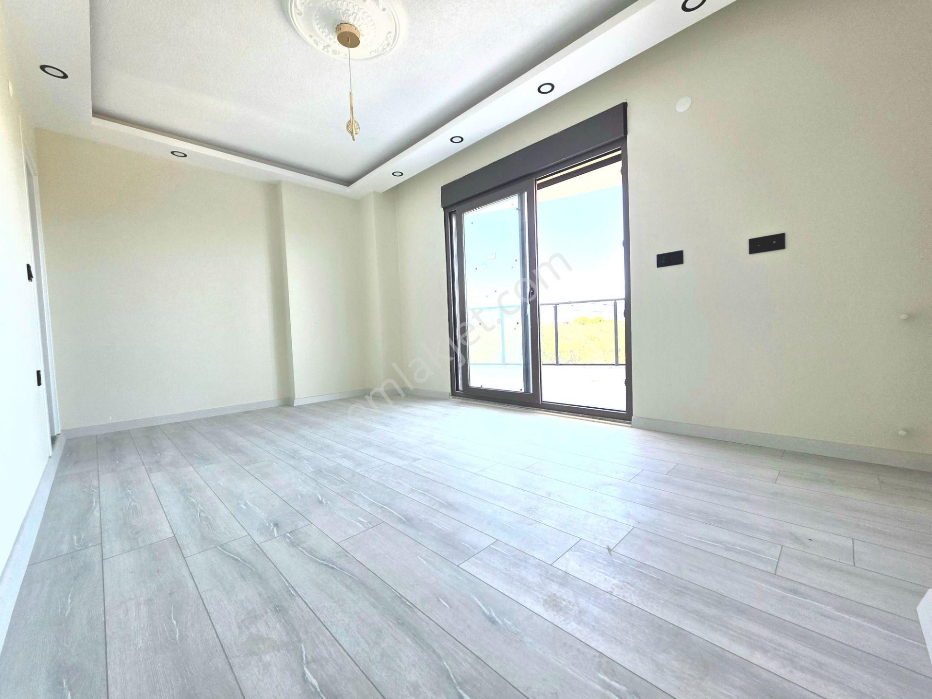 Vahdet'ten Ssk Bölgesinde Deniz Manzaralı 4+1 Teraslı Lüx Villa - Görsel 30