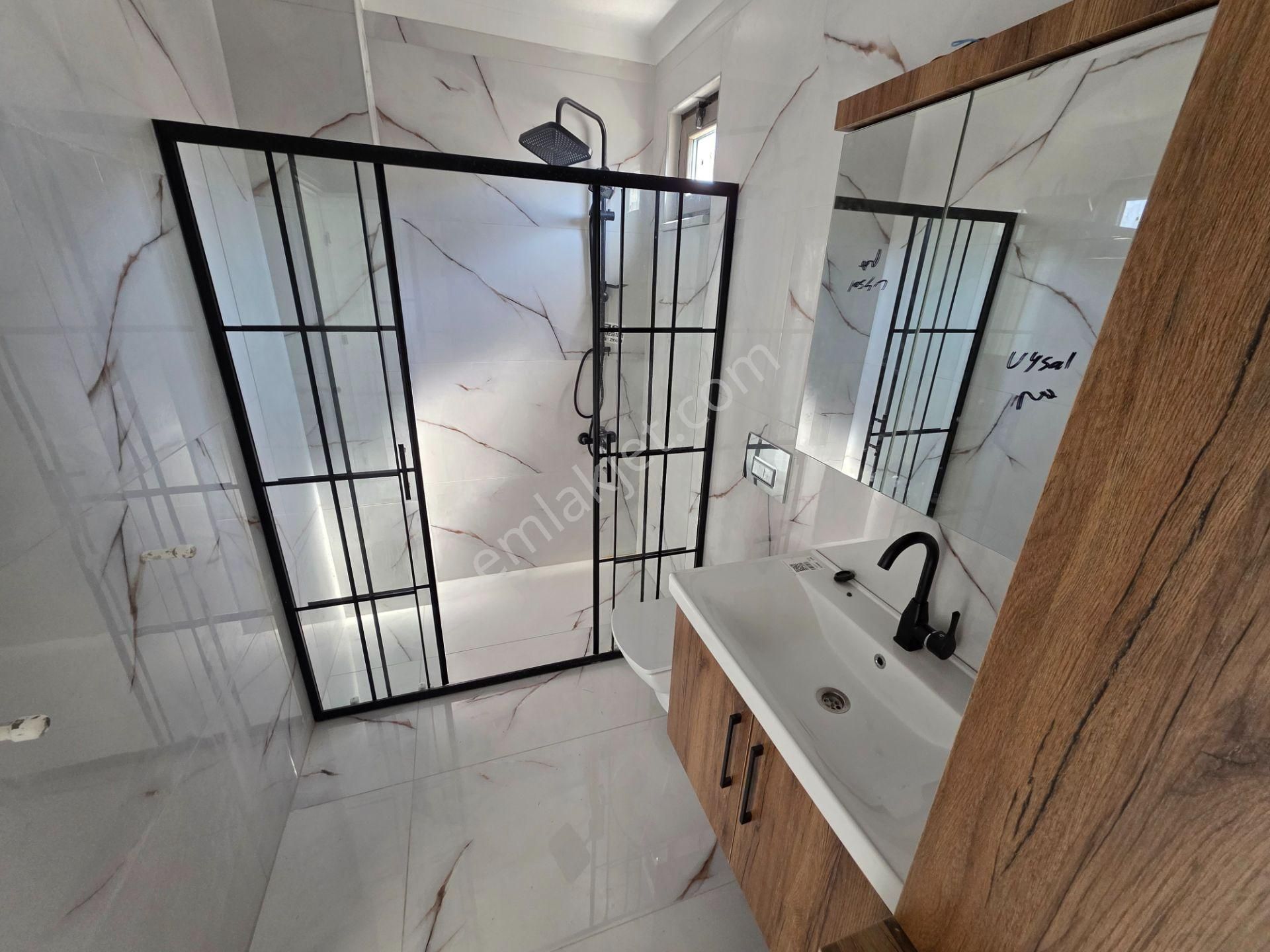 Vahdet'ten Ssk Bölgesinde Deniz Manzaralı 4+1 Teraslı Lüx Villa - Görsel 19