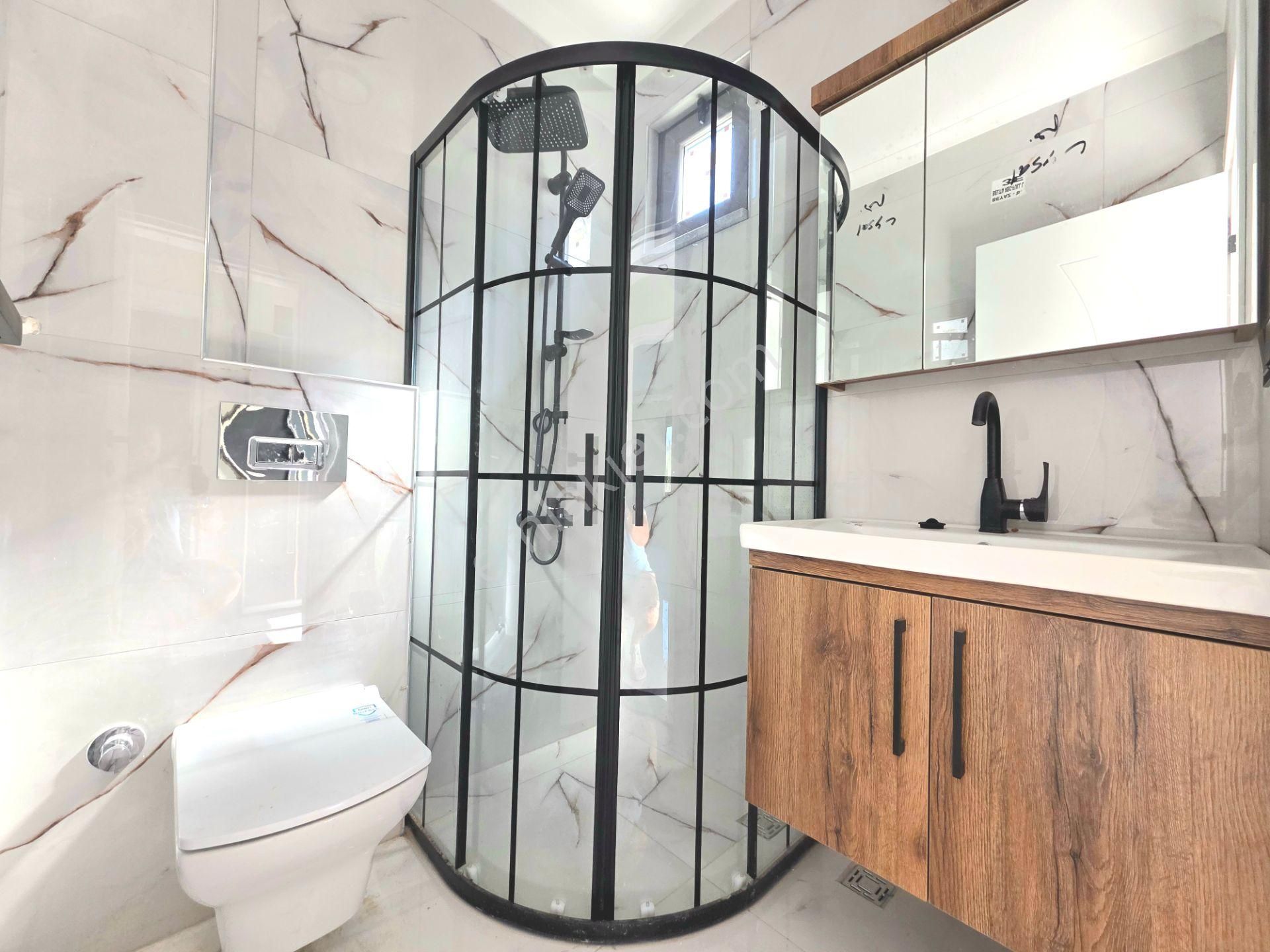 Vahdet'ten Ssk Bölgesinde Deniz Manzaralı 4+1 Teraslı Lüx Villa - Görsel 17