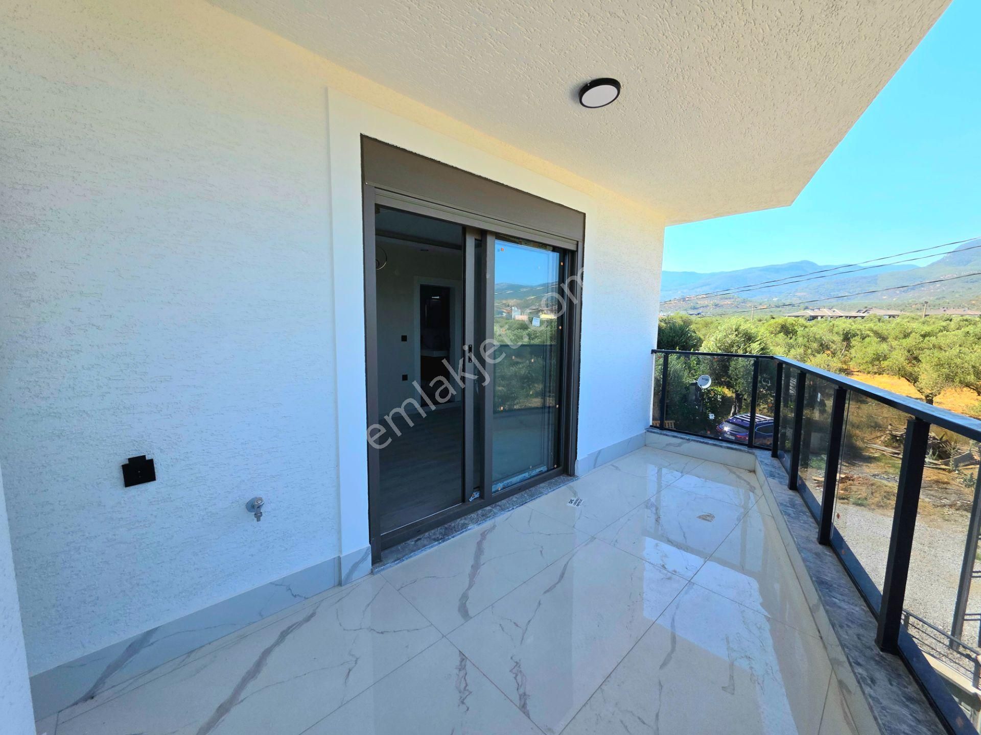 Vahdet'ten Ssk Bölgesinde Deniz Manzaralı 4+1 Teraslı Lüx Villa - Görsel 25