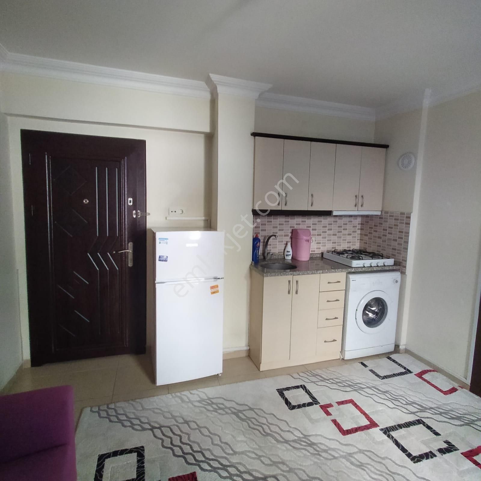 Ender Uysal Gayrimenkulden Üniversiteye Yakın 1+1 Kiralık Balkonlu Eşyalı Apart...